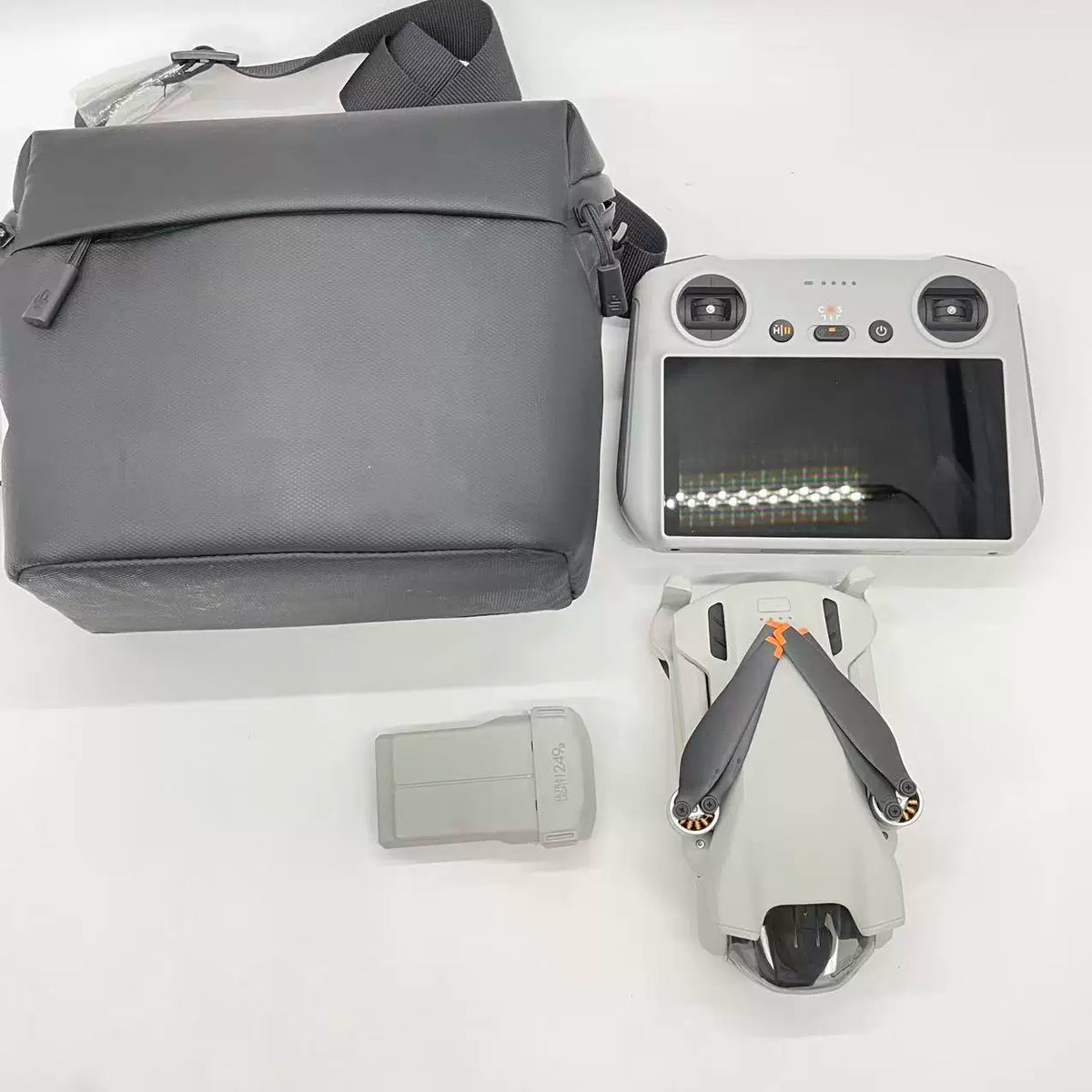 DJI Mini 3 (with Screen Remote (DJI RC)) – open box, grade B – photo 4