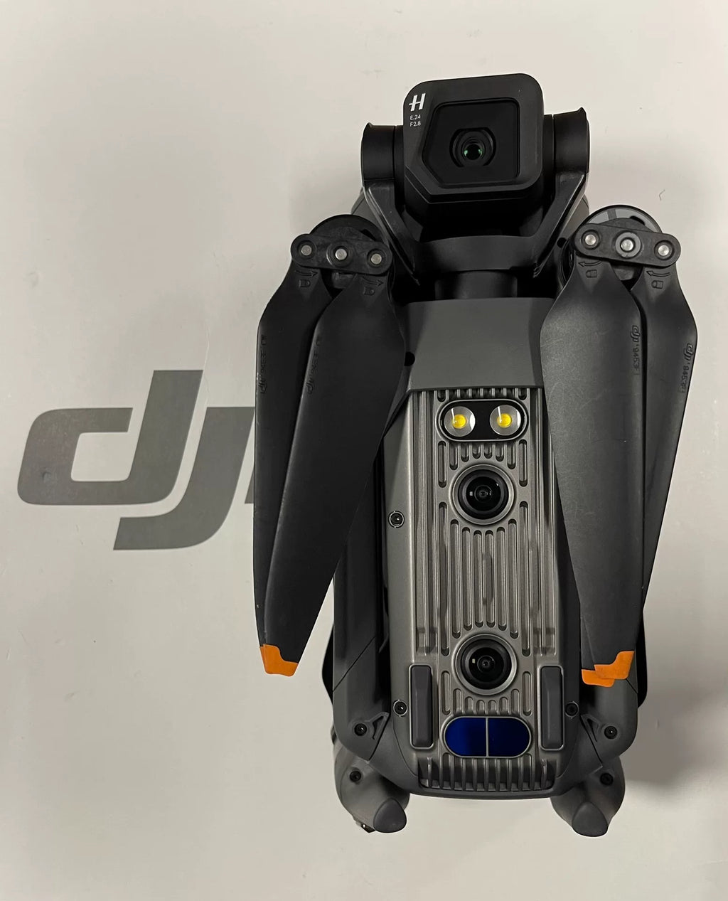DJI Mavic 3 Classic Drone – Used – photo 4