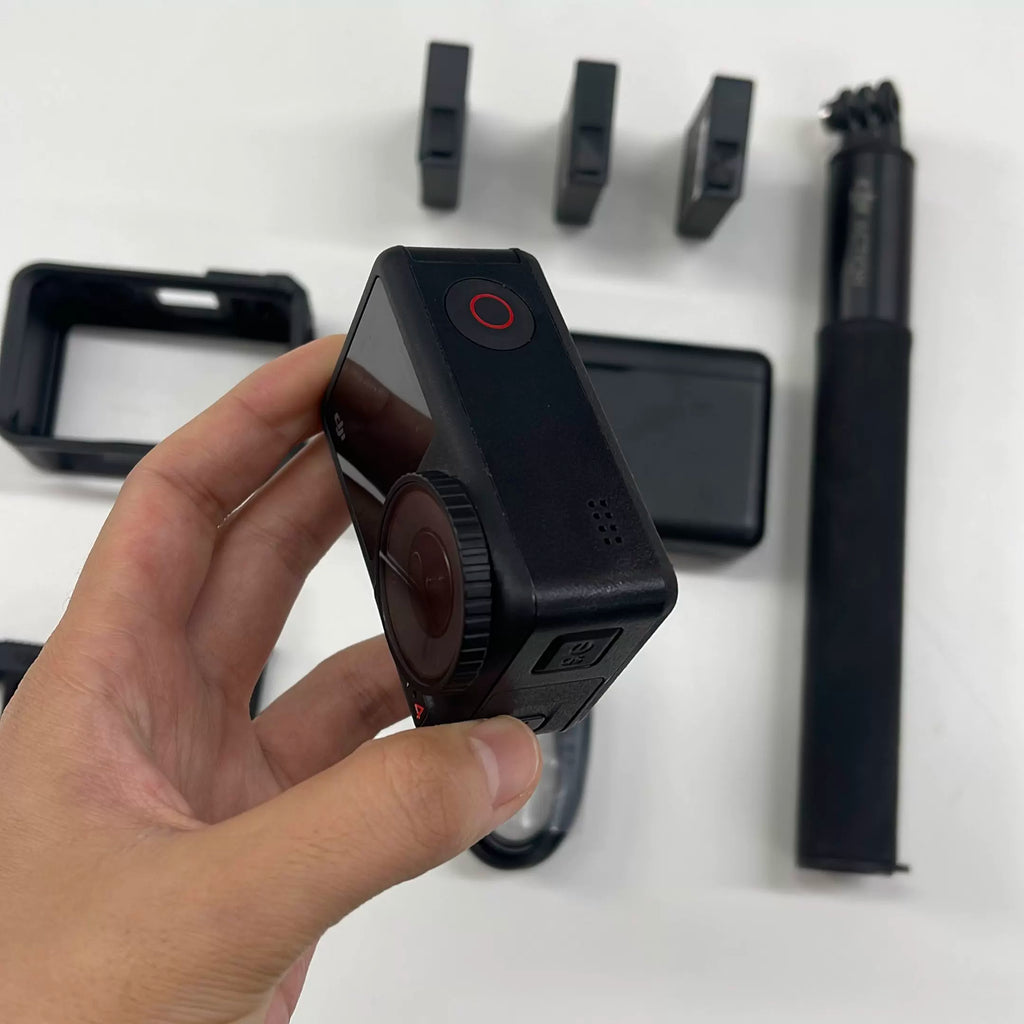 DJI Osmo Action 4 Action Camera 3-Battery Adventure Combo – Used – photo 3