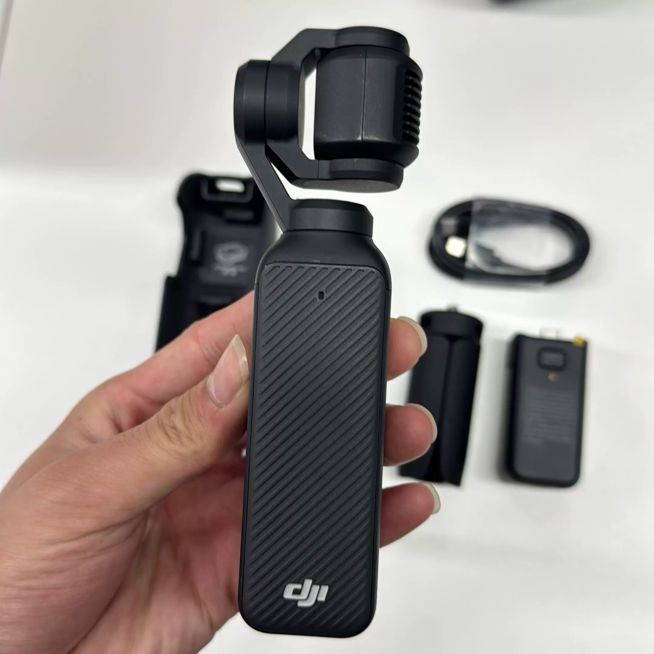 DJI Osmo Pocket 3 Pocket Camera Extended-Battery Combo – Used – photo 4
