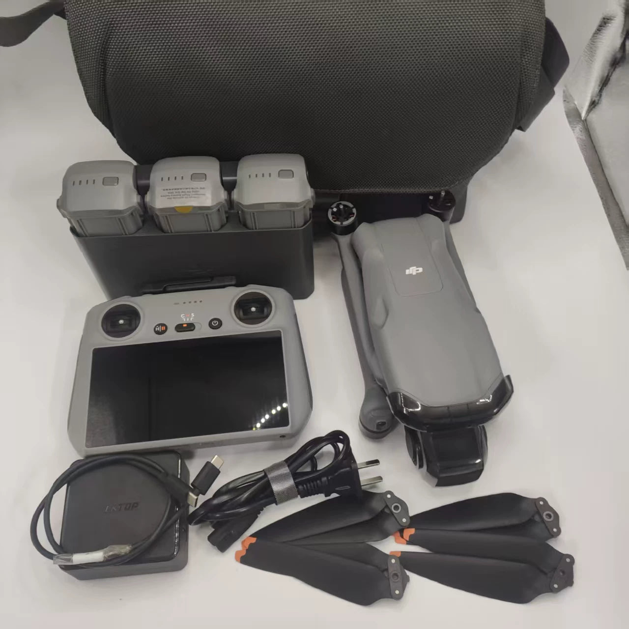 DJI Air 3 - 99 DJI Air 3