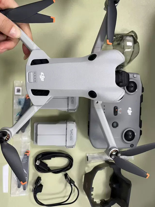 DJI Mini 4 Pro Drone Dual Battery Combo – Used – photo 6