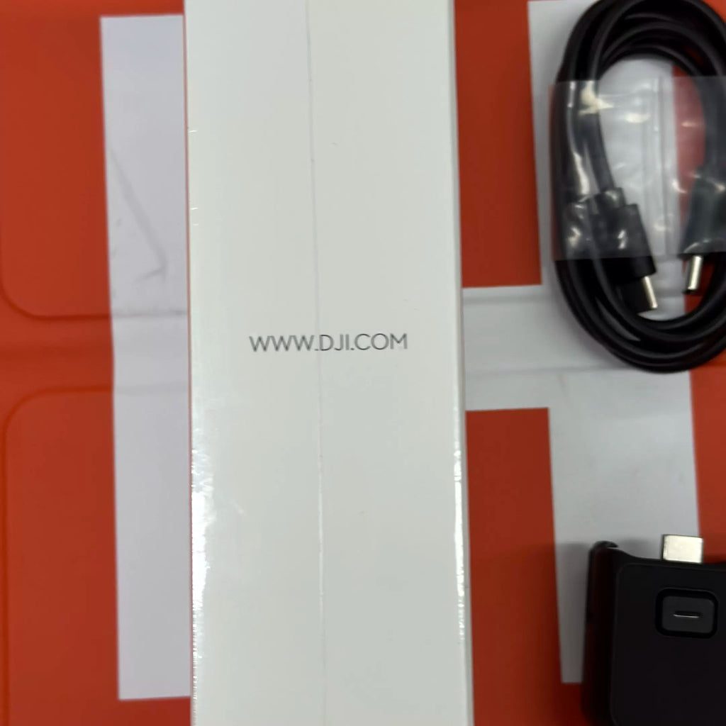 DJI Osmo Pocket 3 Pocket Camera Standard Combo – Brand New – photo 3