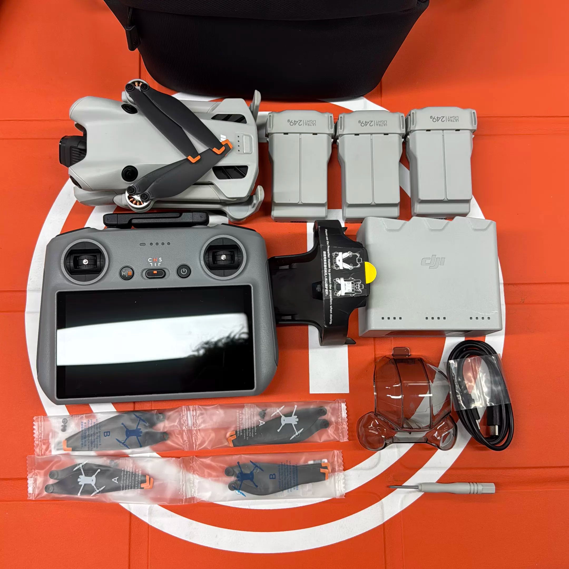DJI Mini 4 Pro Drone Fly More Combo – Used – photo 1