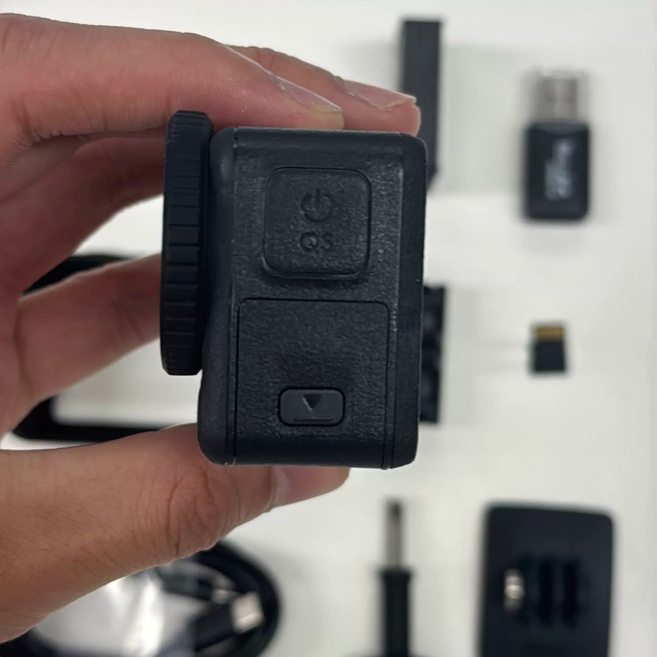 DJI Osmo Action 5 Pro Action Camera Memory Card – Used – photo 3