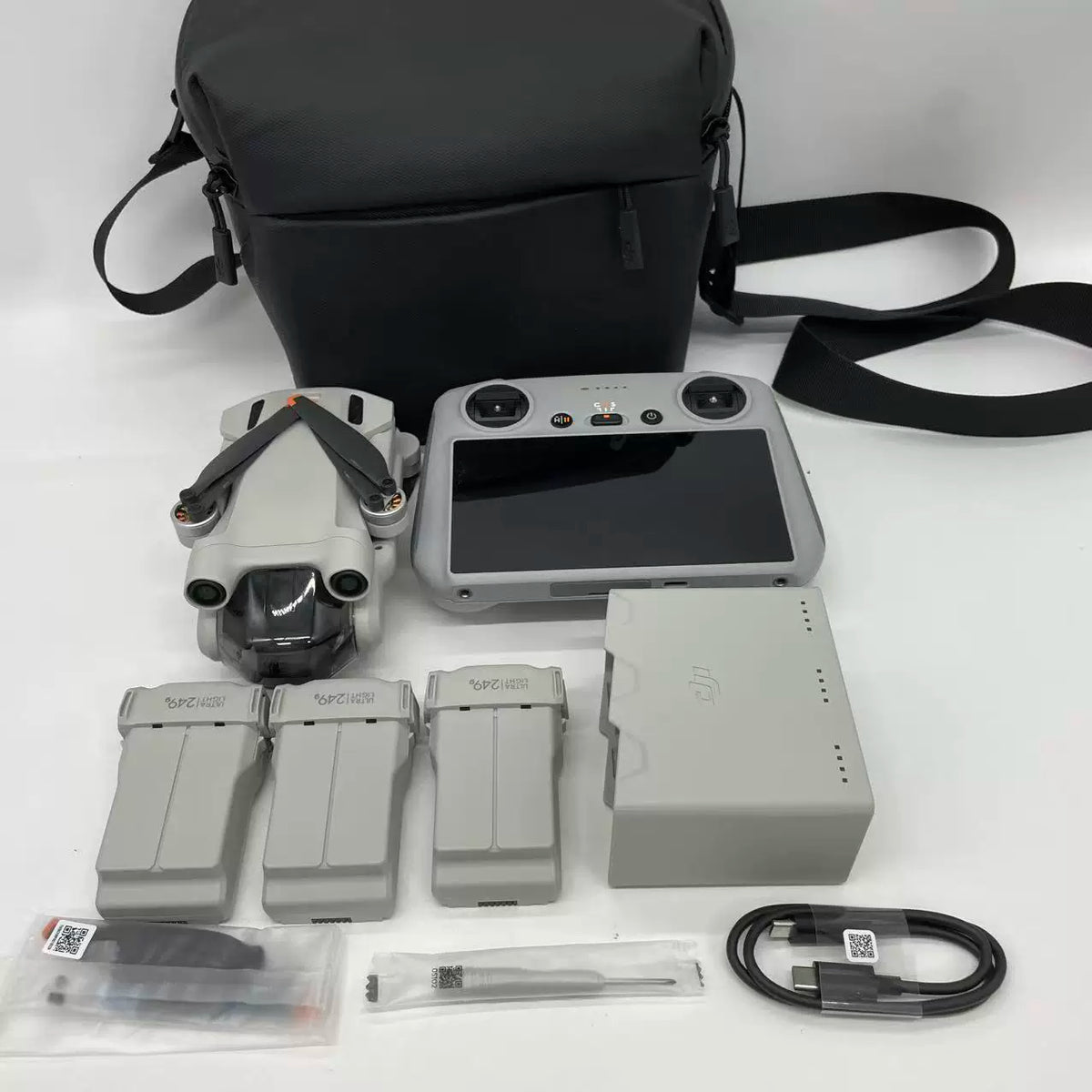DJI Mini 3 Pro with Screen Remote (DJI RC) – open box, grade B – photo 2