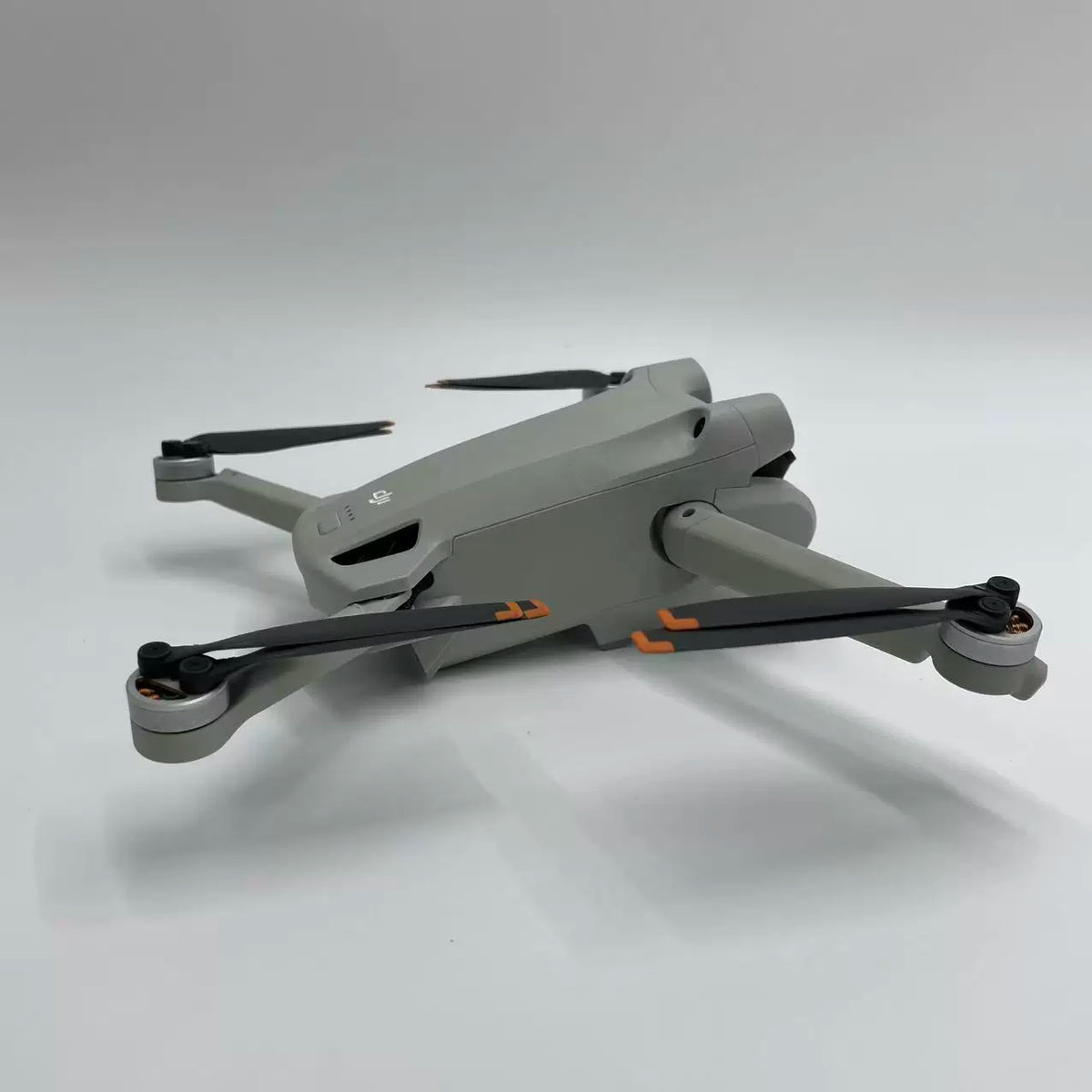 DJI Mini 3 Pro with Screen Remote (DJI RC) – open box, grade B – photo 5
