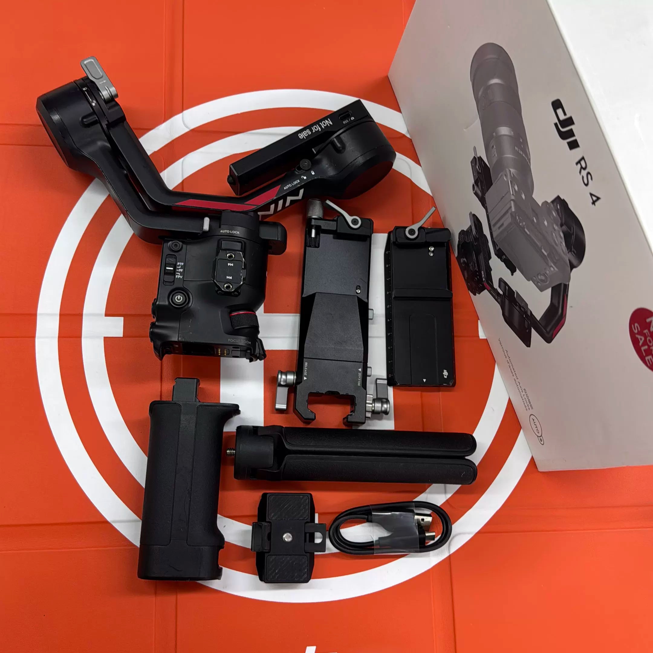 DJI RS 4 Camera Stabilizer Light Signs of Use – Used – photo 1