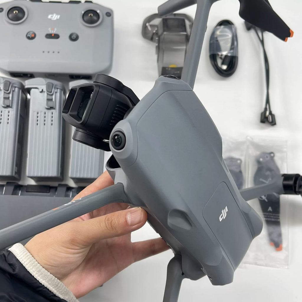 DJI Air 3 Drone 3-Battery Combo – Used – photo 3
