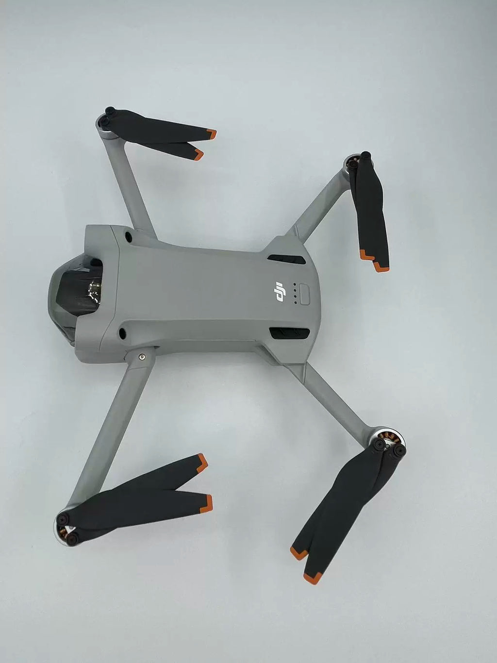 DJI Mini 3 Pro with Screen Remote (DJI RC) – open box, grade B – photo 4