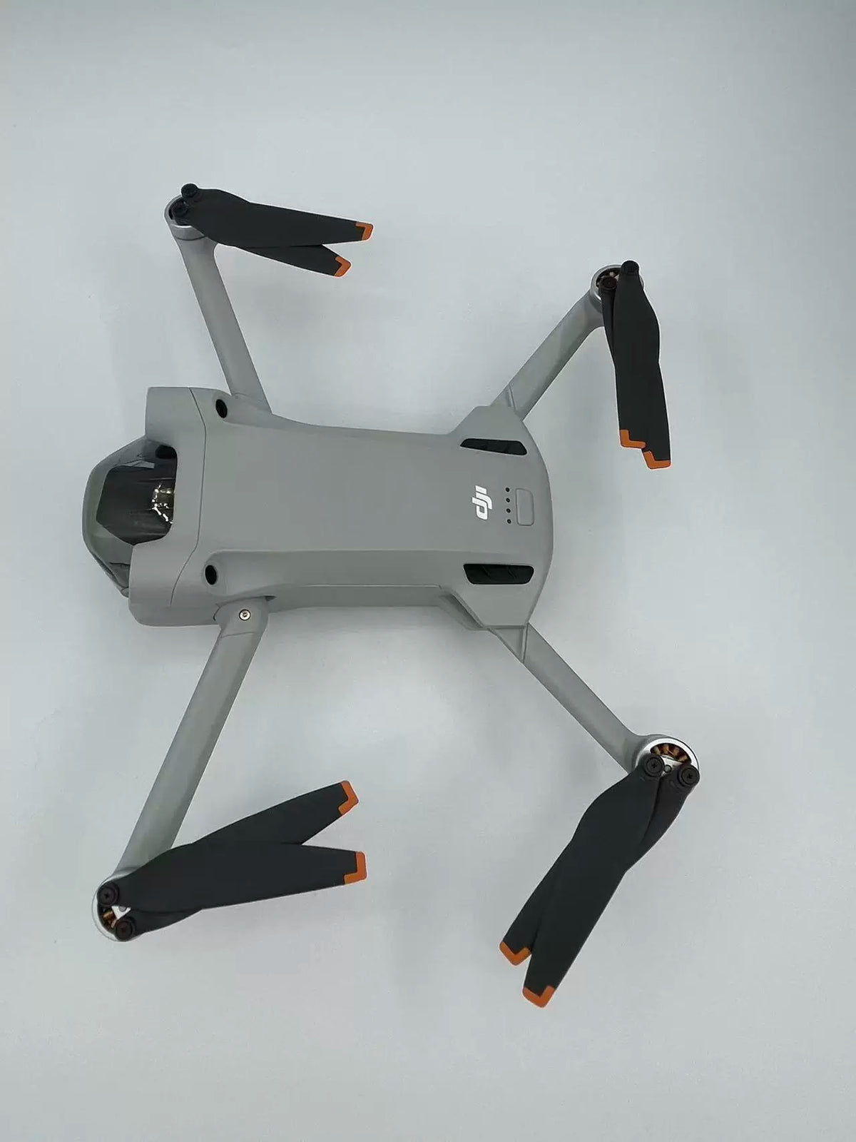 DJI Mini 3 Pro with Screen Remote (DJI RC) – open box, grade B – photo 4