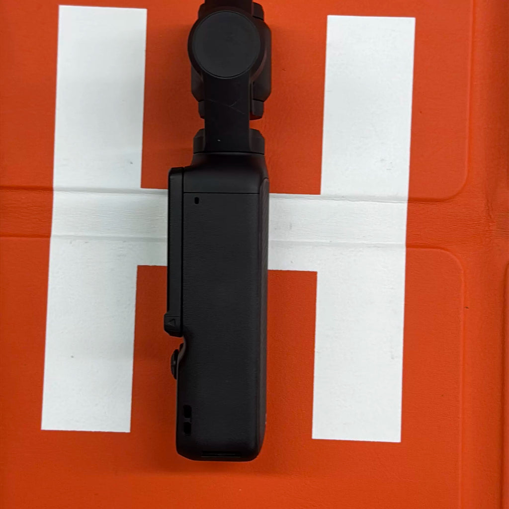 DJI Osmo Pocket 3 Pocket Camera Light Signs of Use – Used – photo 4