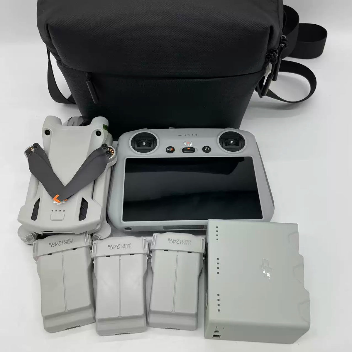 DJI Mini 3 Pro with Screen Remote (DJI RC) – open box, grade B – photo 2