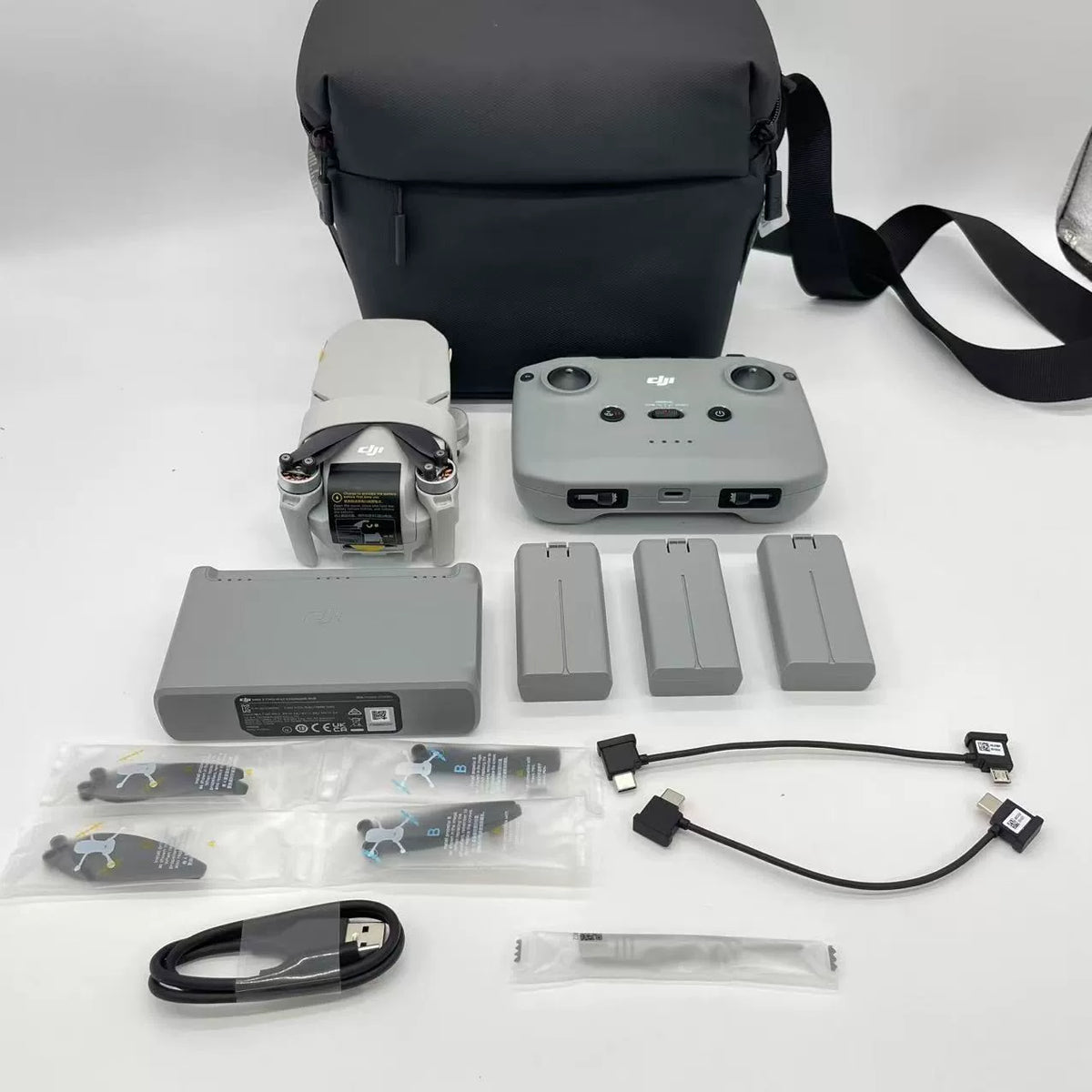 DJI Mini 4K Fly More Combo, Under DJI Warranty – open box, grade B – photo 1