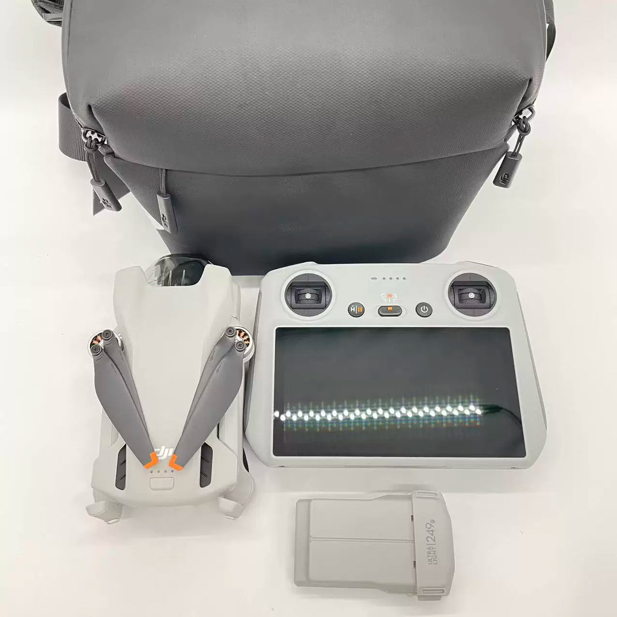 DJI Mini 3 (with Screen Remote (DJI RC)) – open box, grade B – photo 3