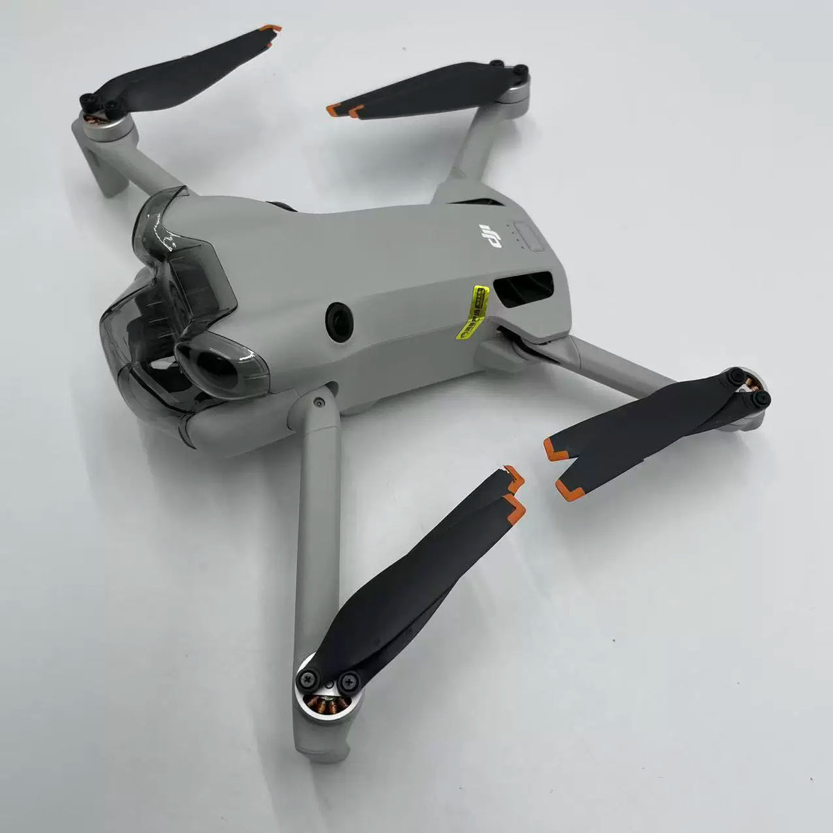 DJI Mini 4 Pro Fly More Combo, DJI Care Refresh – open box, grade B – photo 3