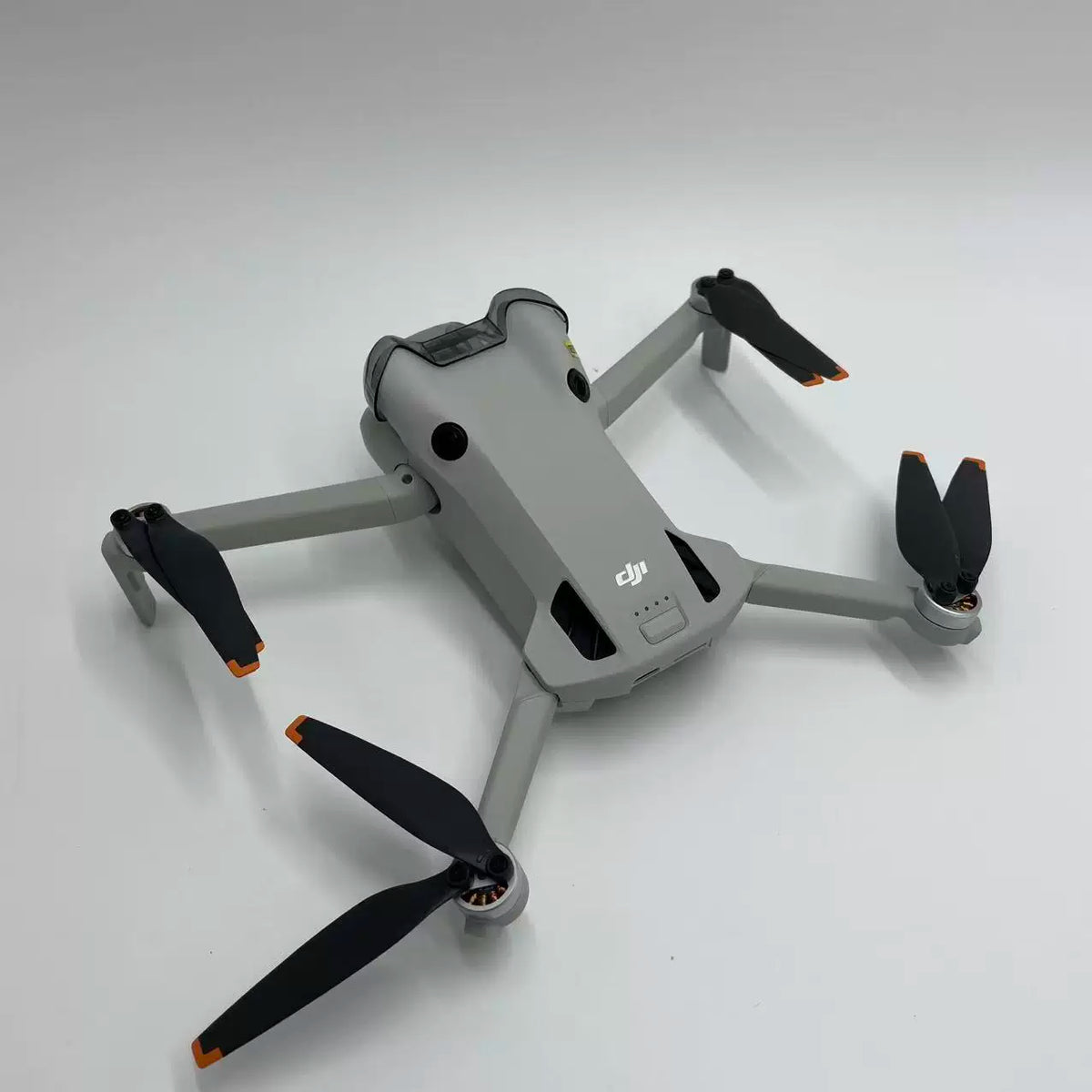 DJI Mini 4 Pro Plus Battery Fly More Combo – open box, grade B – photo 4