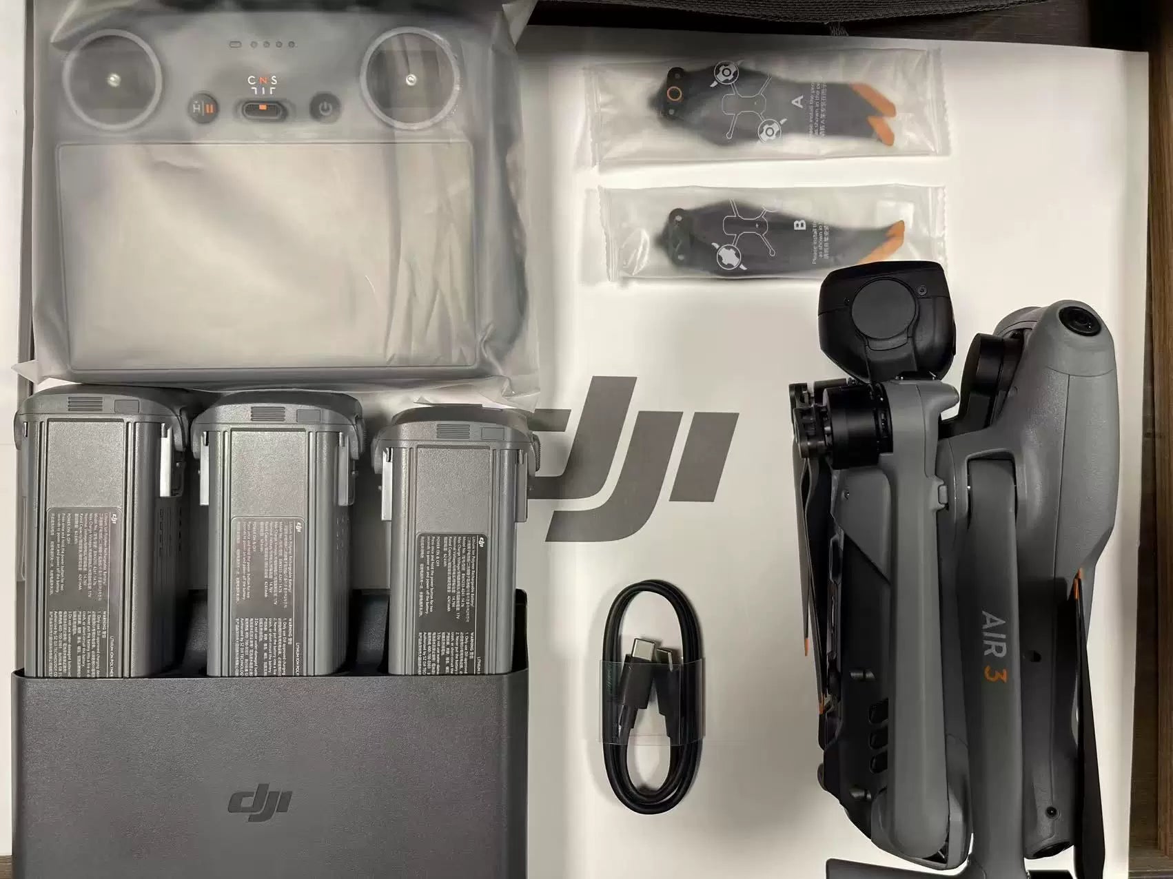 DJI Air 3 Drone Screen Remote Combo – Used – photo 6