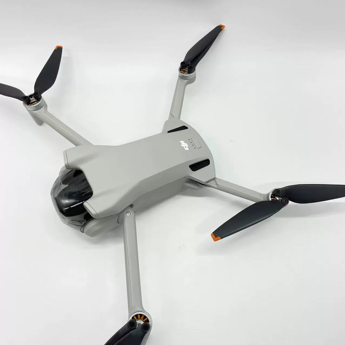 DJI Mini 3 (with Screen Remote (DJI RC)) – open box, grade B – photo 3