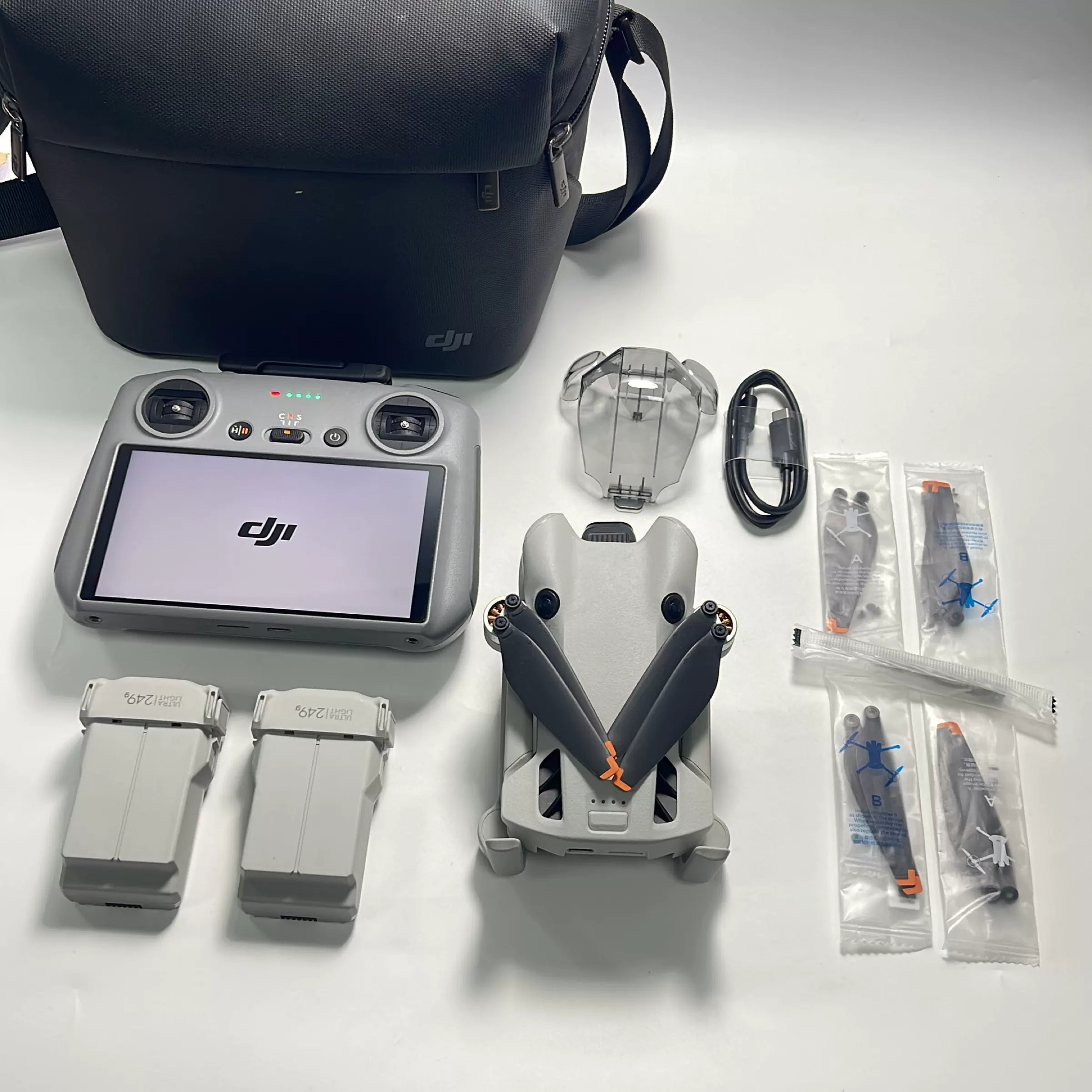 DJI Mini 4 Pro Drone Fly More Combo – Used #34 – photo 1