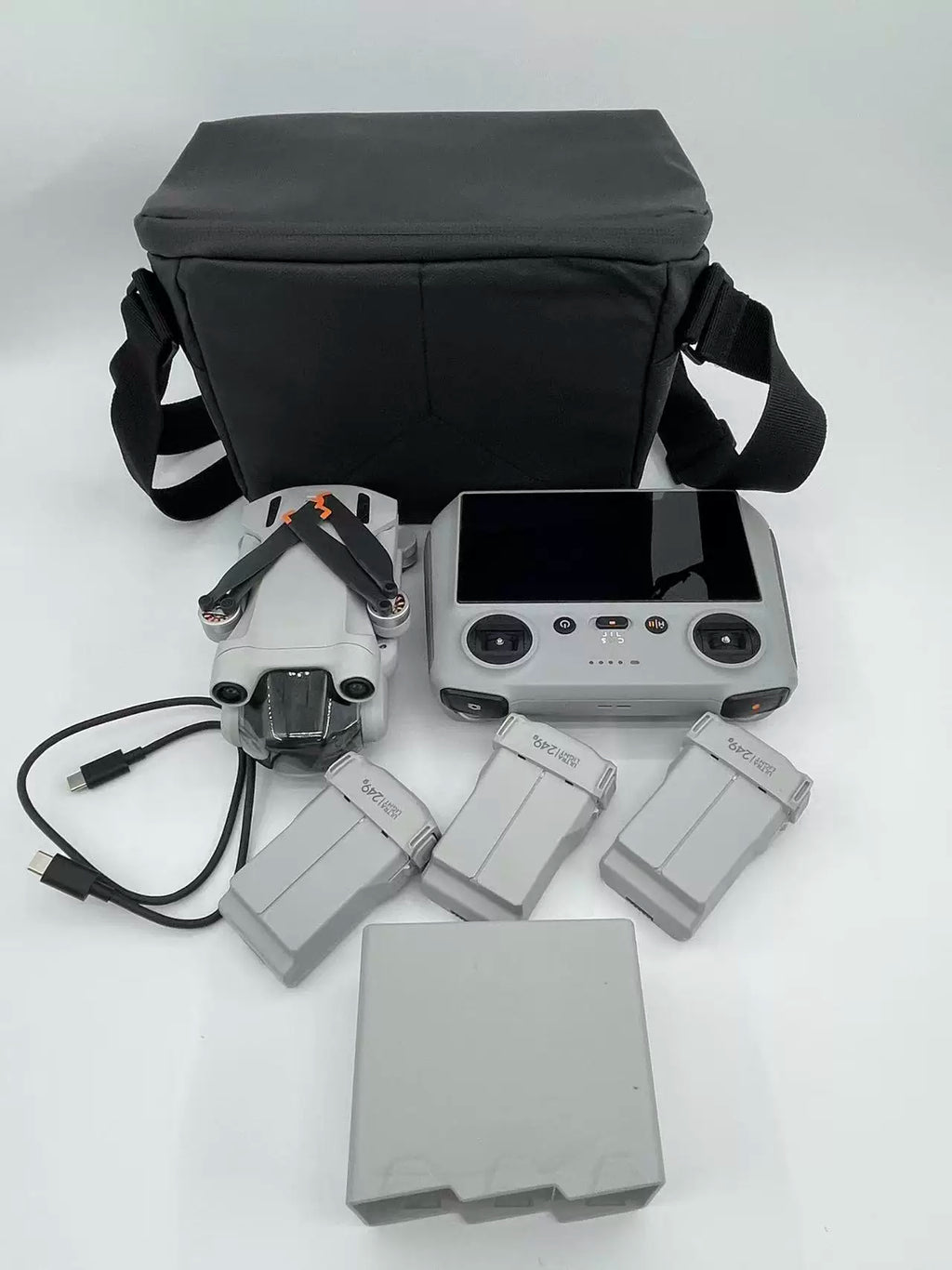 DJI Mini 3 Pro with Screen Remote (DJI RC) – open box, grade B – photo 1