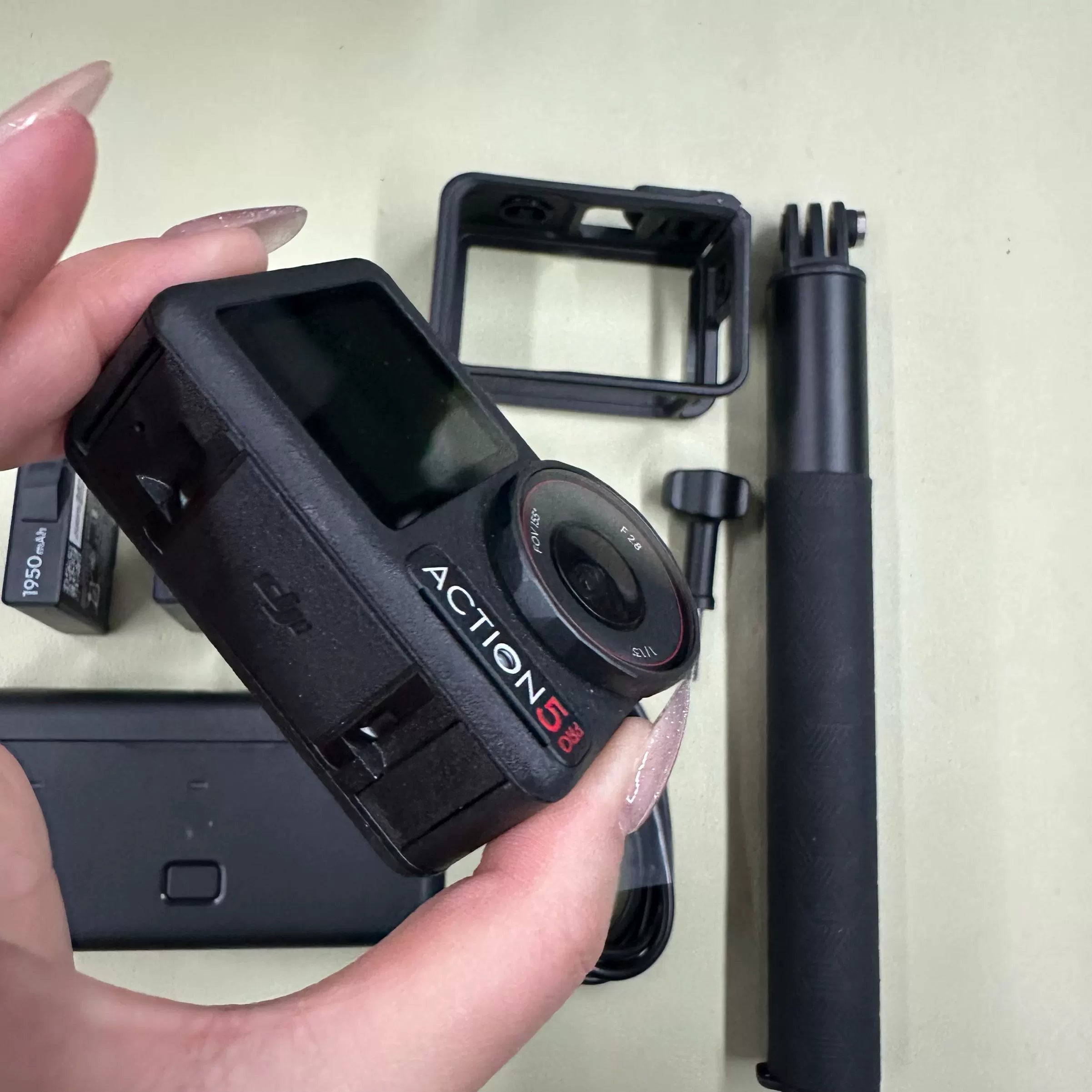 DJI Osmo Action 5 Pro Action Camera Fly More Combo – Used – photo 6