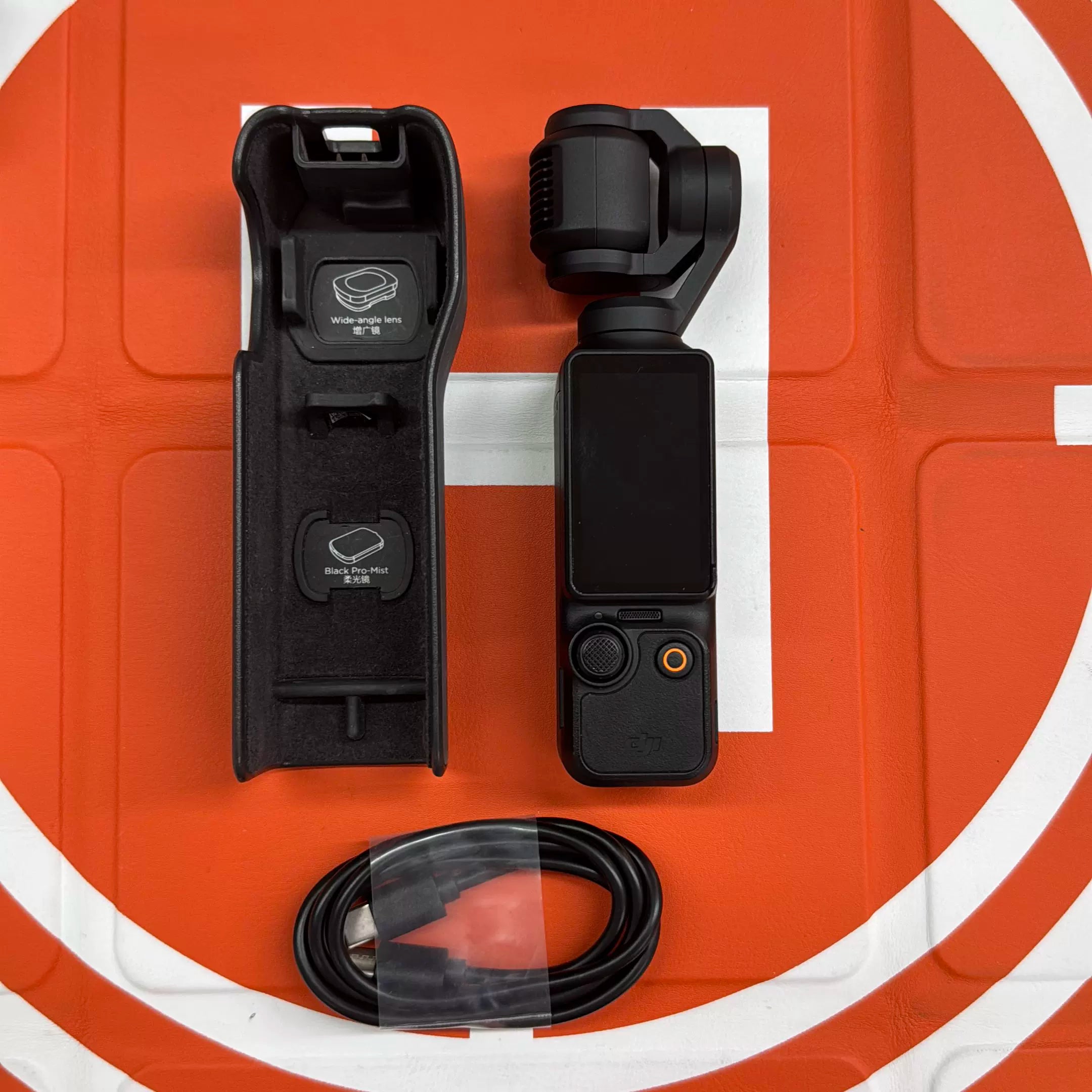 DJI Osmo Pocket 3 Pocket Camera Light Signs of Use – Used – photo 1