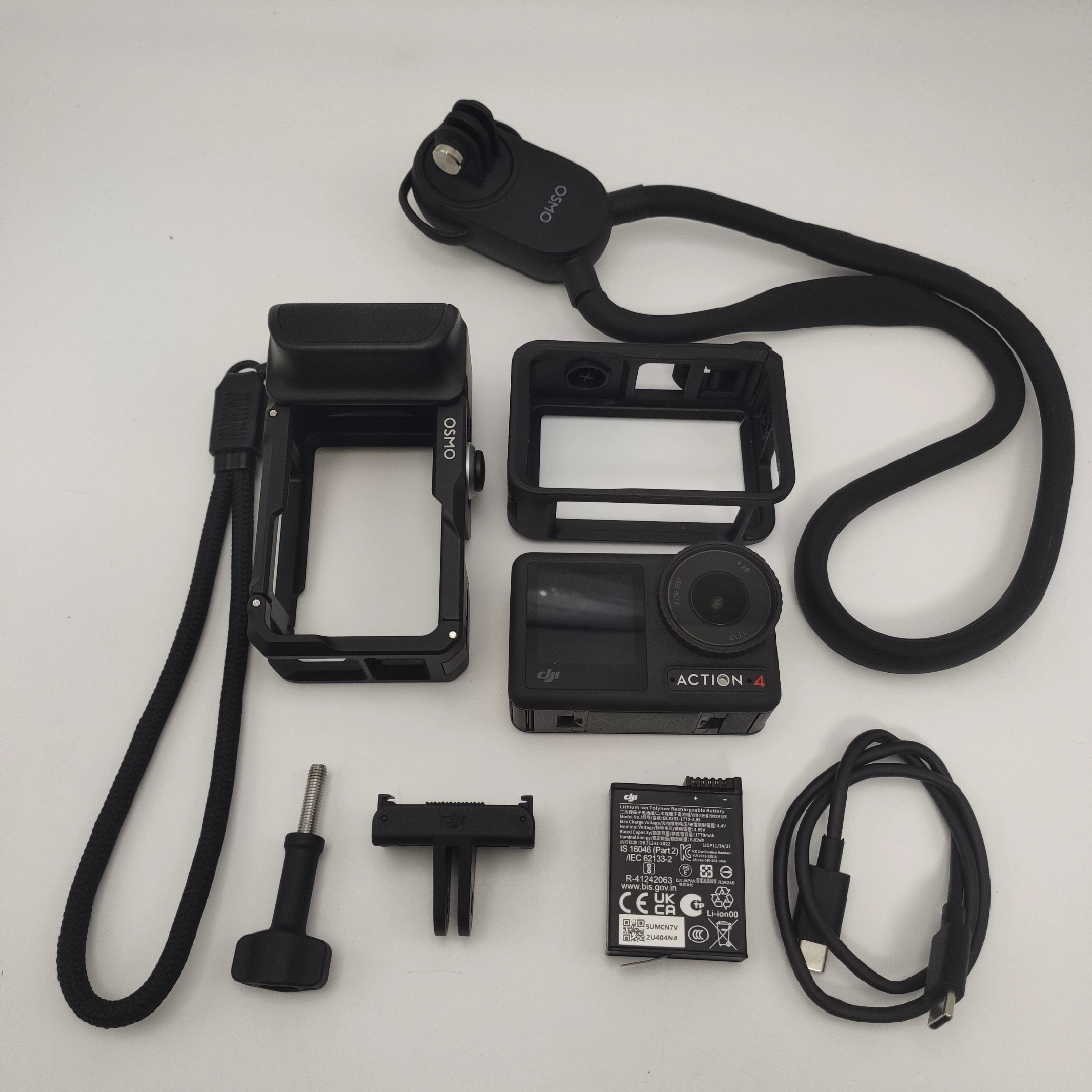 DJI Action 4 - 99 DJI Action 4