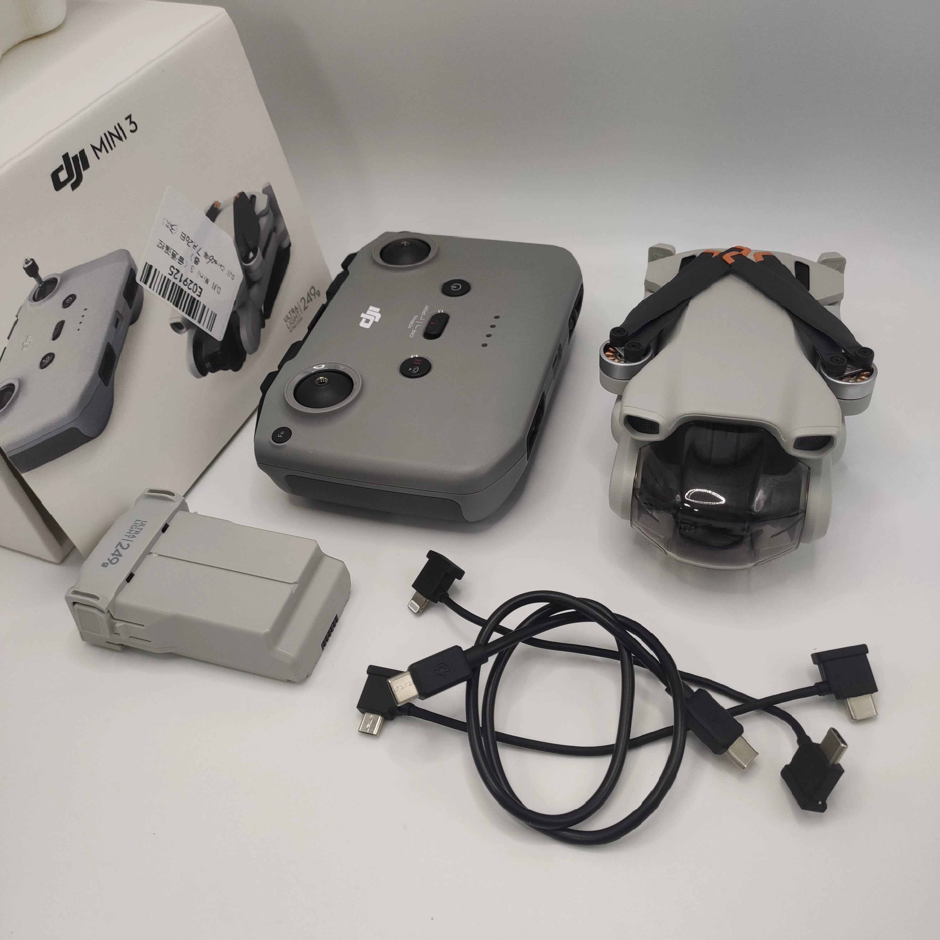 DJI Mini 3 - 99 DJIMini 3