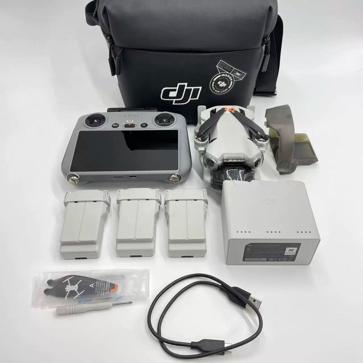 DJI Mini 4 Pro Plus Battery Fly More Combo – open box, grade B – photo 1