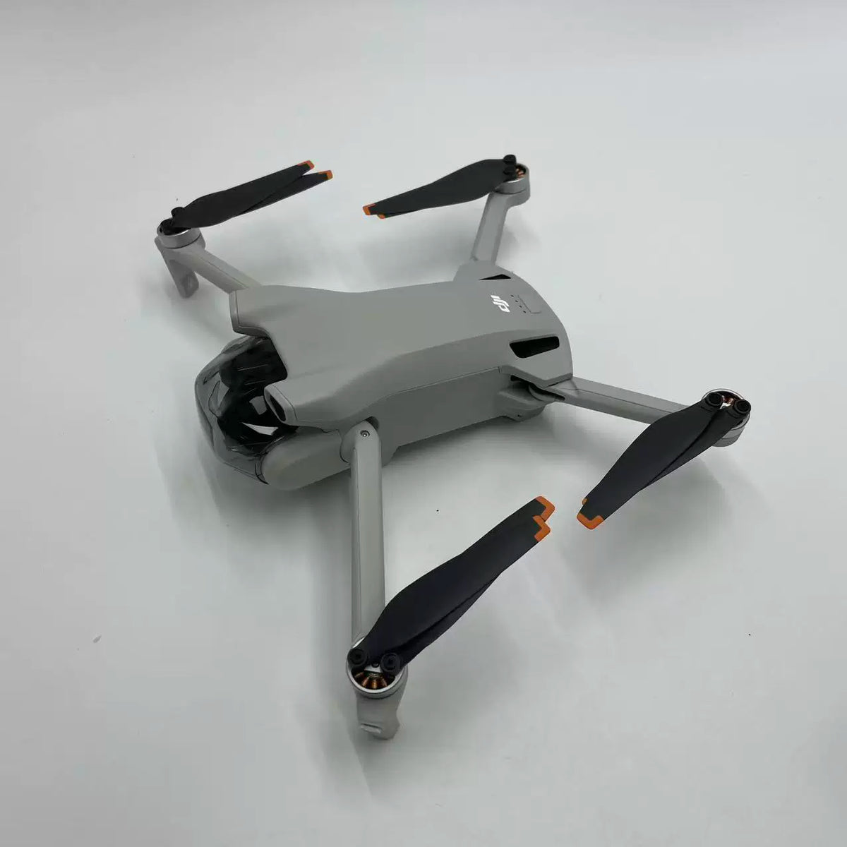 DJI Mini 3 Standard Combo (Under DJI Warranty) – open box, grade A – photo 3