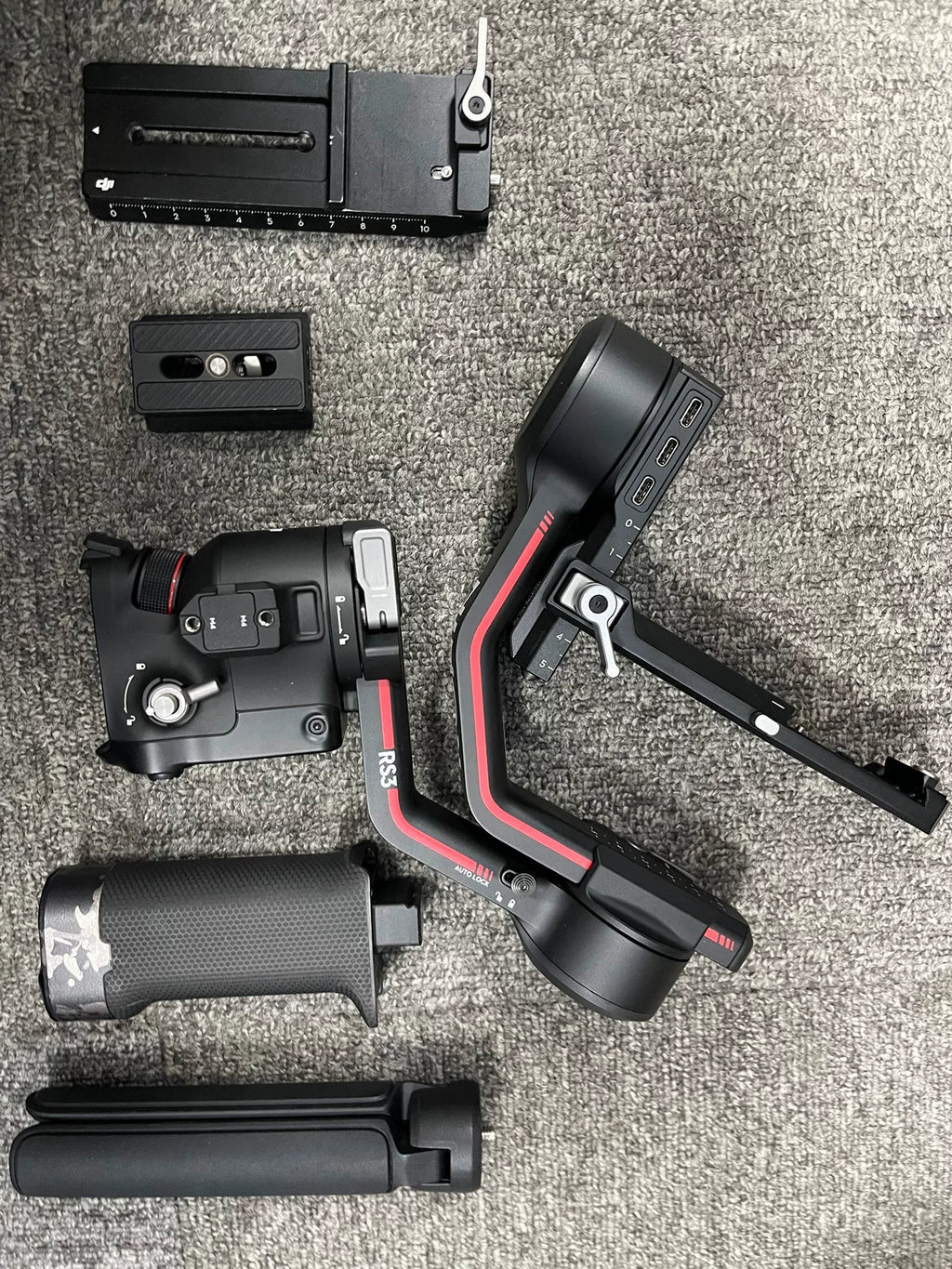 DJI RS 3 Camera Stabilizer Standard Combo – Used – photo 1
