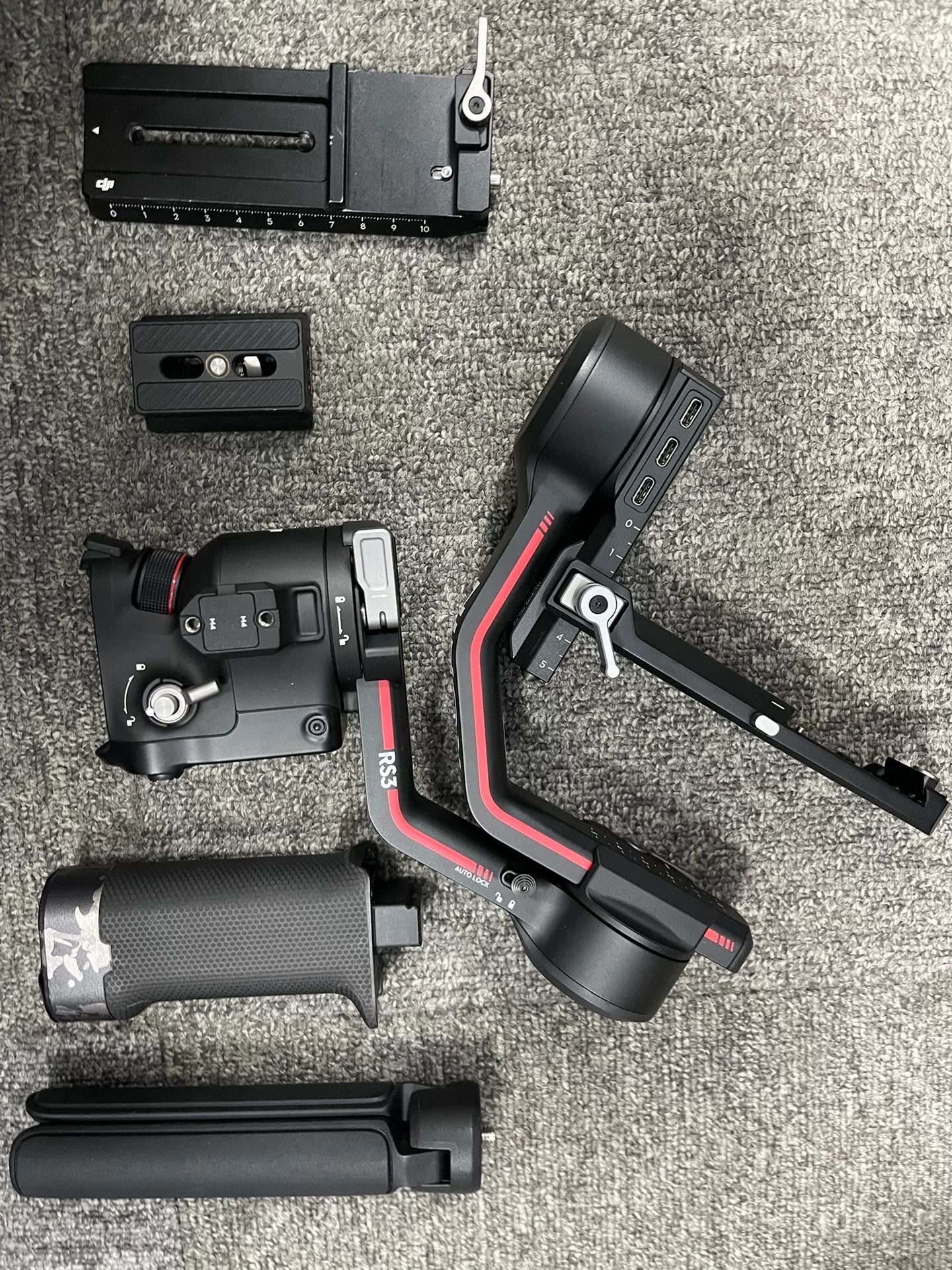 DJI RS 3 Camera Stabilizer Standard Combo – Used – photo 1