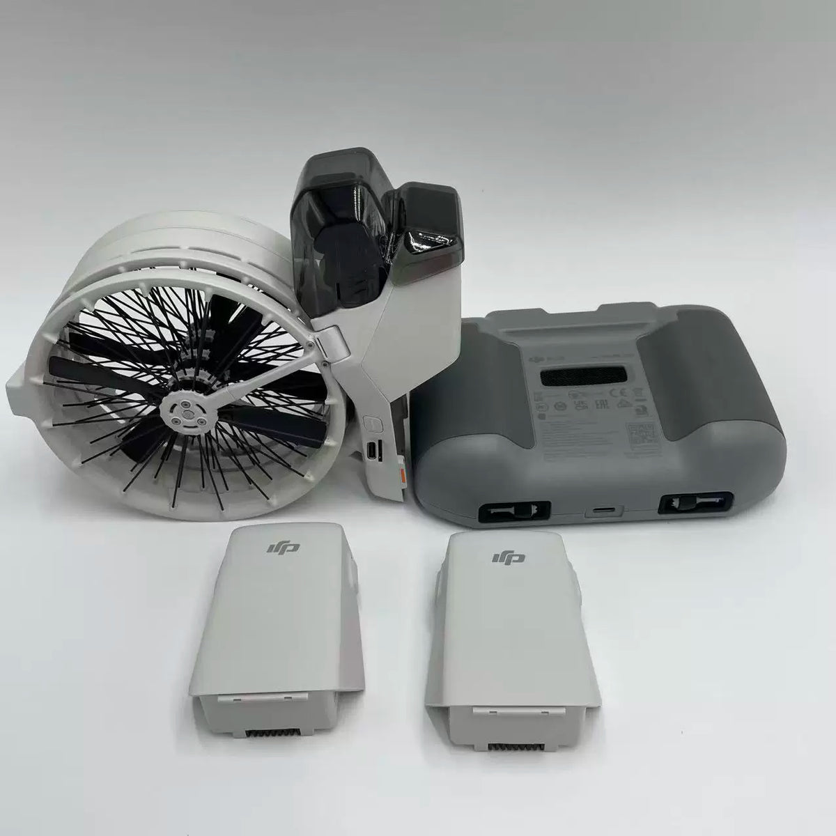 DJI Flip Dual Battery Combo – open box, grade B – photo 1