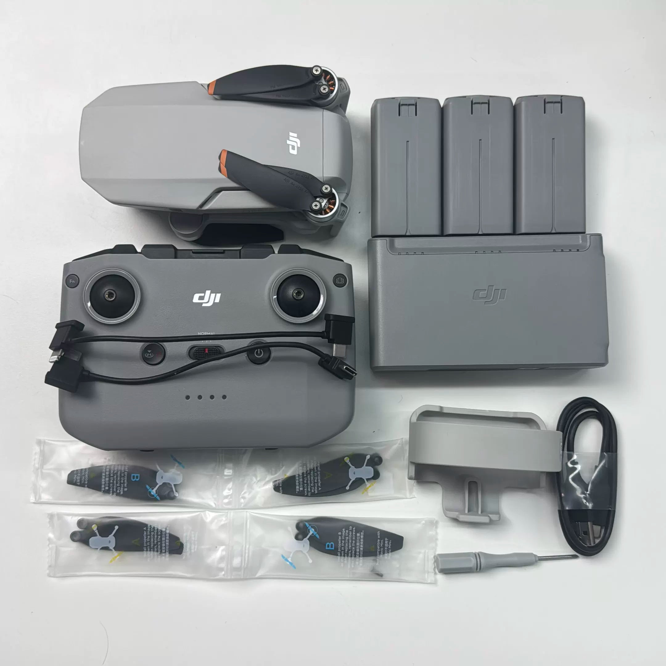 DJI Mini 4 Drone Screen Remote Combo – Used – photo 1
