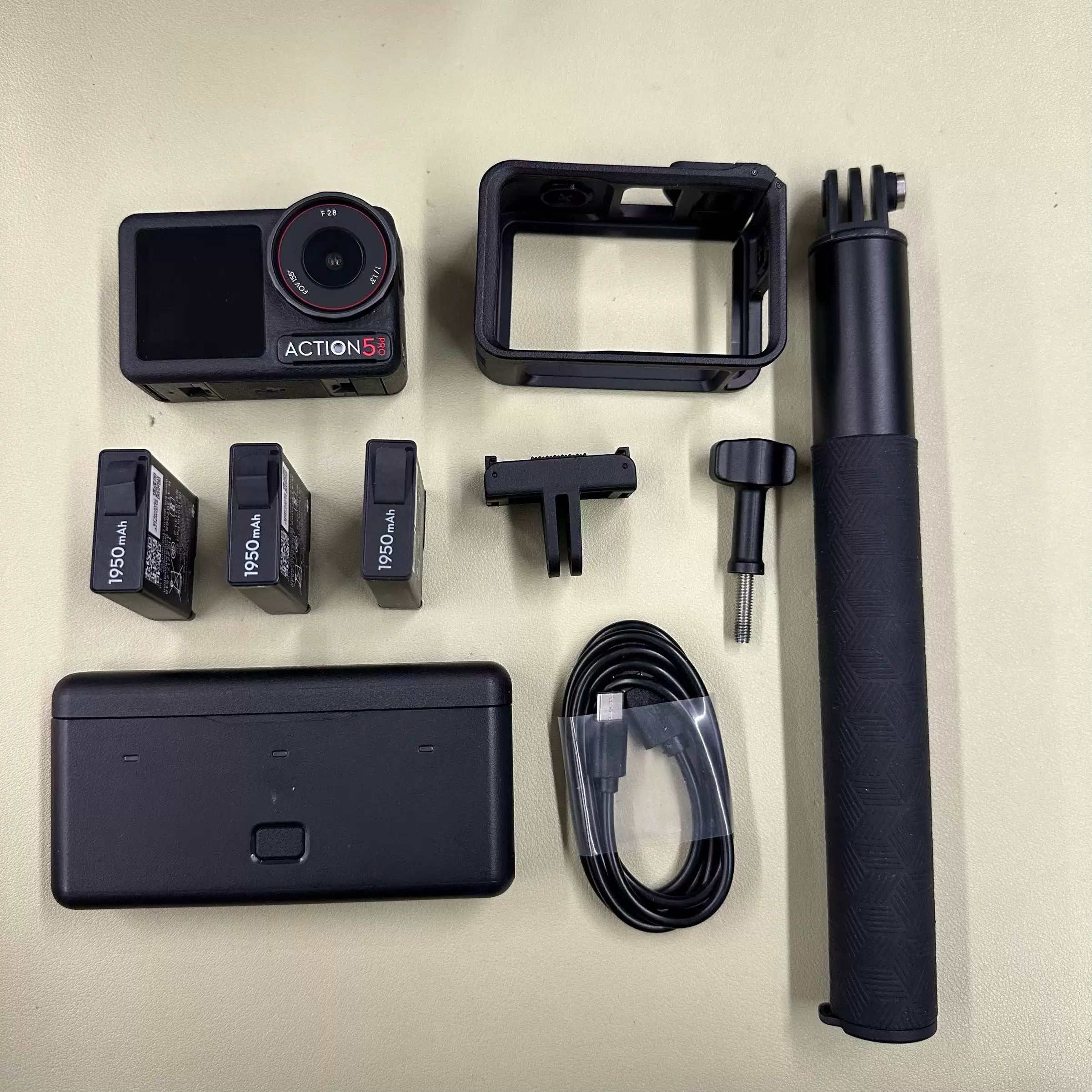 DJI Osmo Action 5 Pro Action Camera Fly More Combo – Used – photo 2