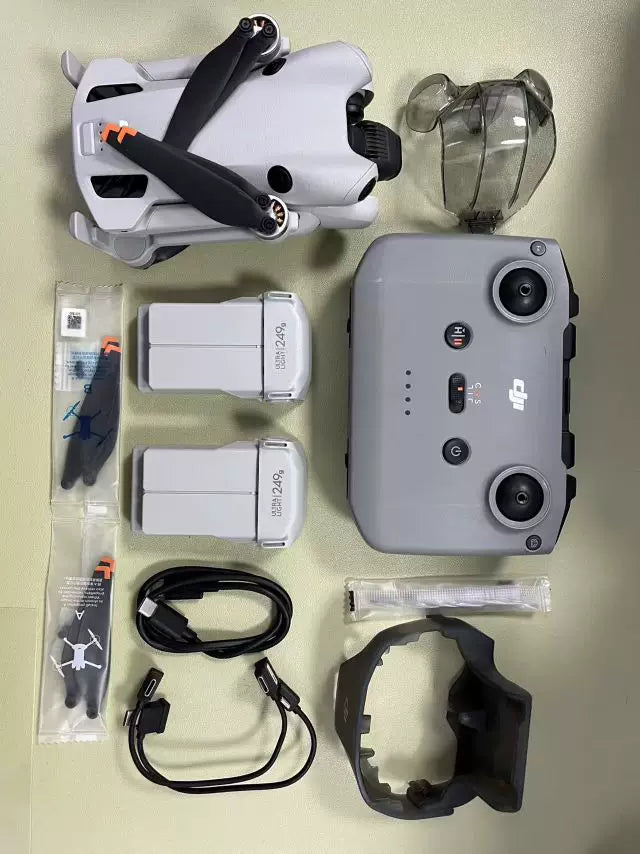 DJI Mini 4 Pro Drone Dual Battery Combo – Used – photo 1