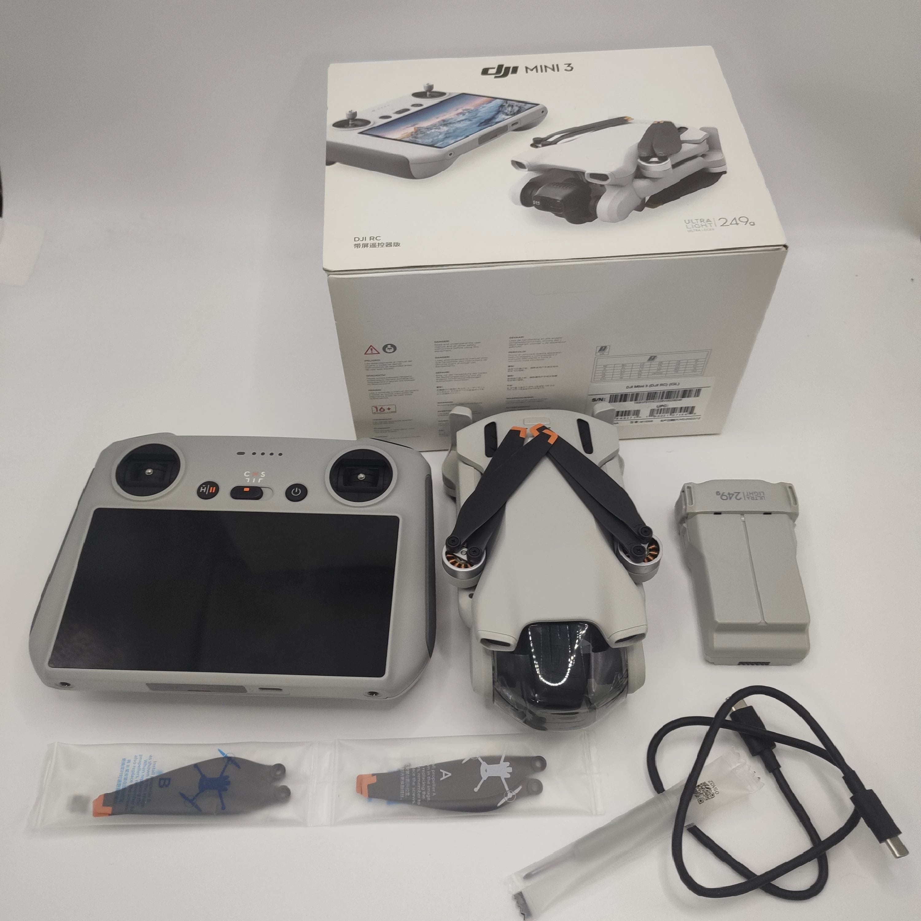DJI Mini 3 - 990 DJIMini 3