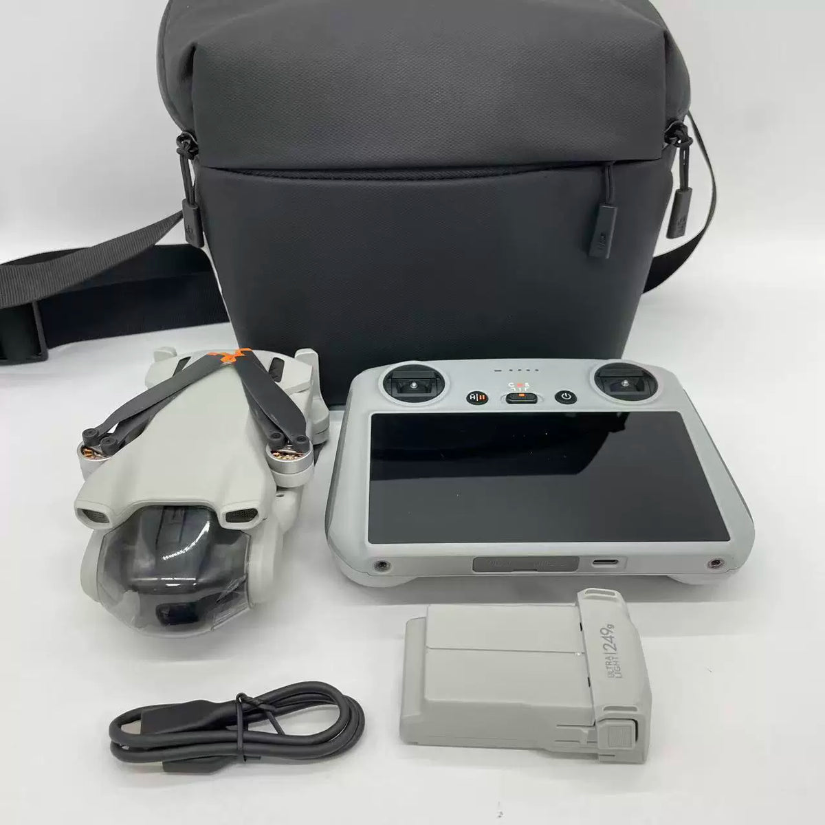 DJI Mini 3 with Screen Remote (DJI RC) – open box, grade B – photo 4
