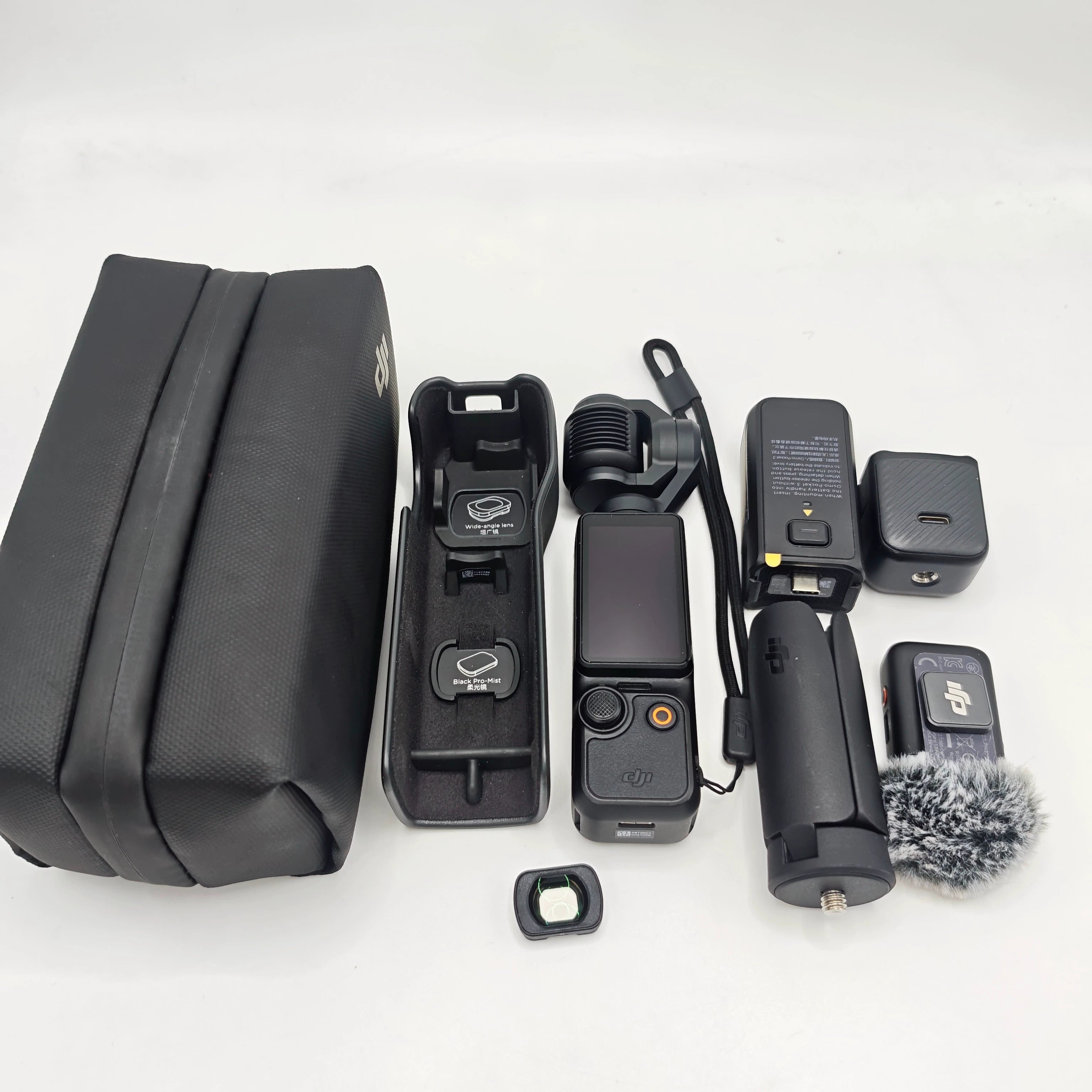 DJI Pocket 3 - 99 Pocket 3