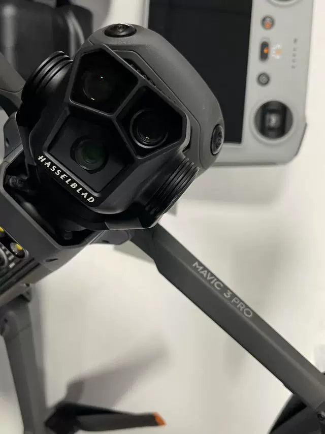 DJI Mavic 3 Pro Drone Screen Remote Combo – Used – photo 5