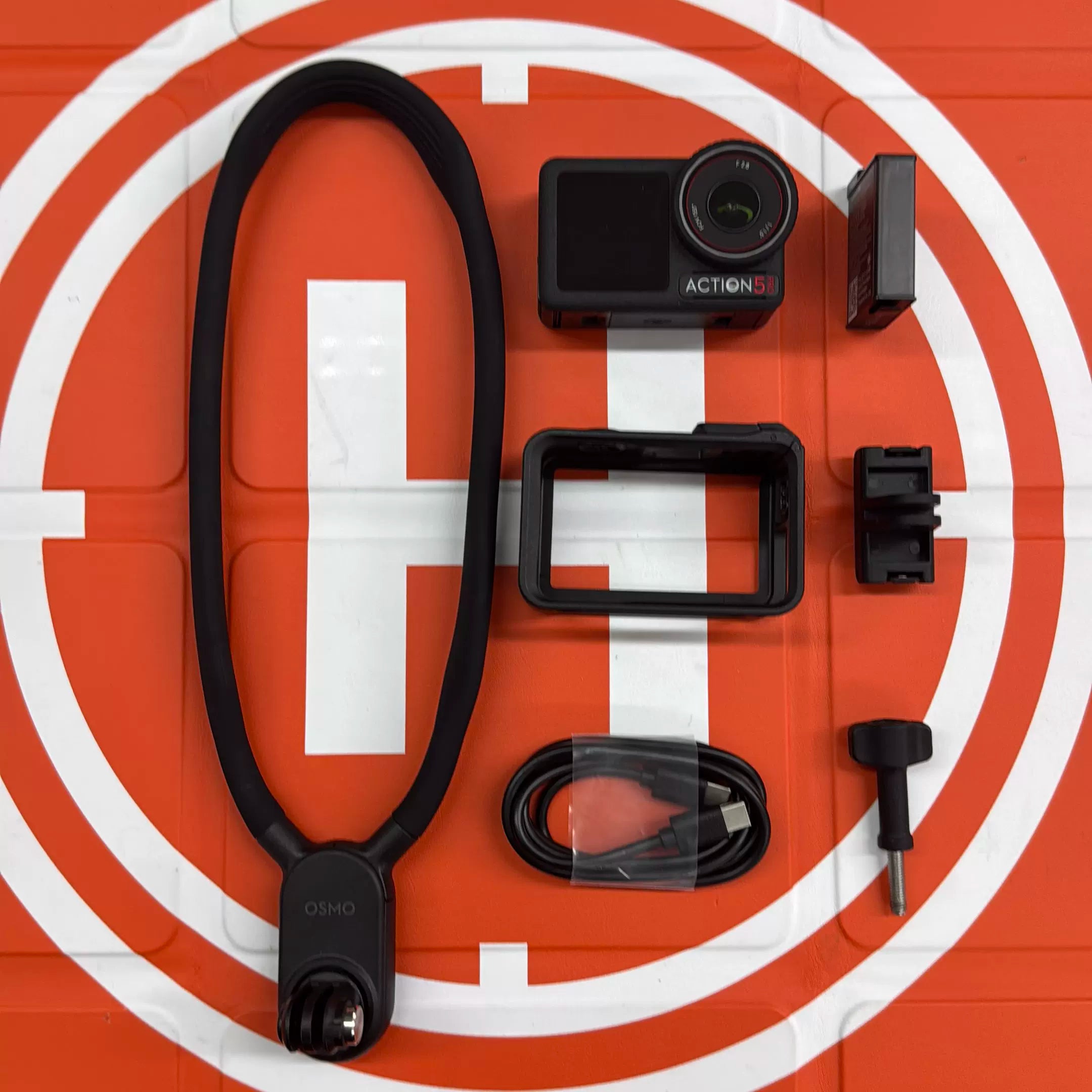 DJI Osmo Action 5 Pro Action Camera Standard Combo – Used – photo 2