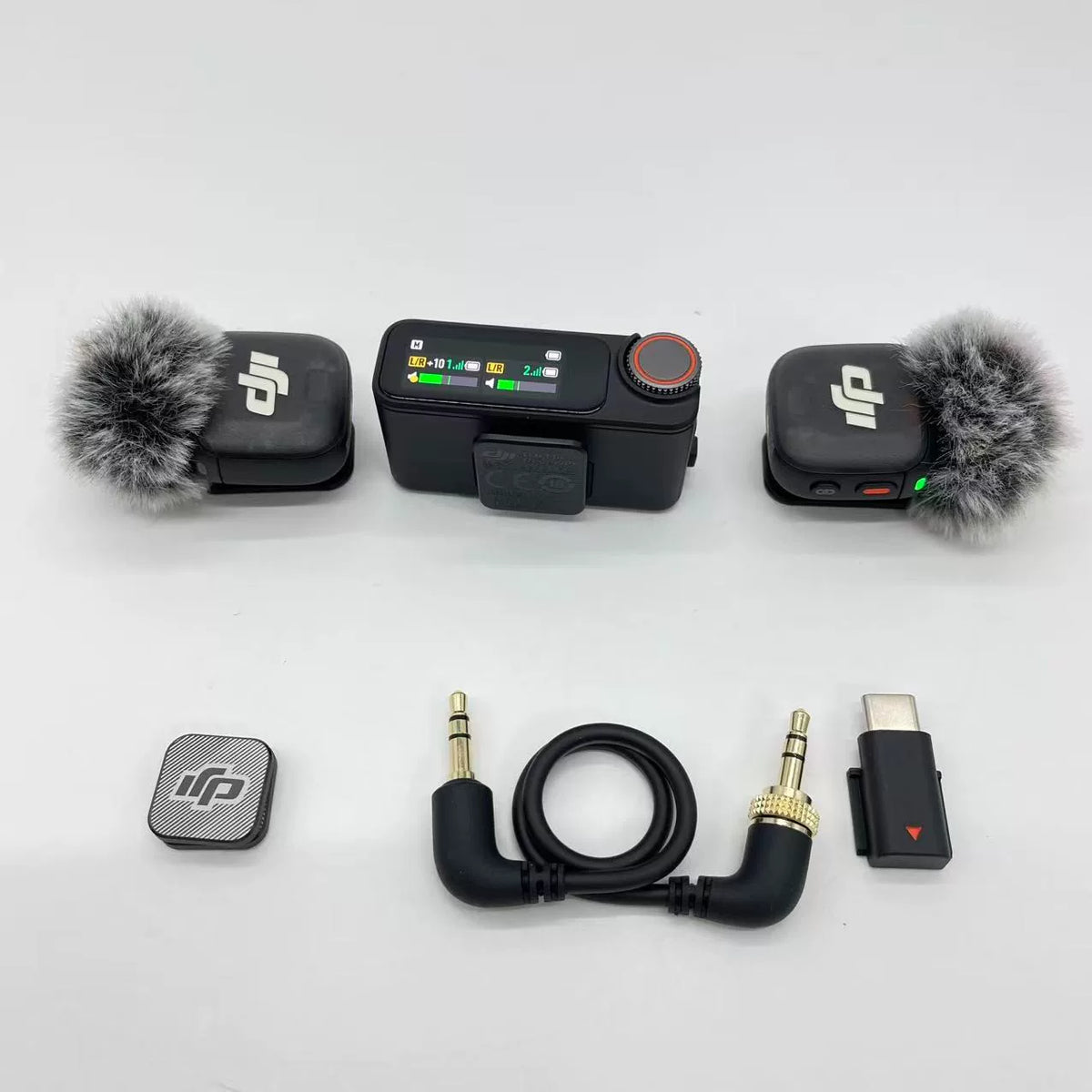 DJI Mic 3 (2 TX + 1 RX , with Charging Case) – open box, grade B – photo 3