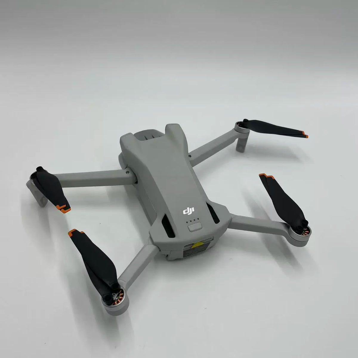 DJI Mini 3 Standard Combo (Under DJI Warranty) – open box, grade A – photo 4