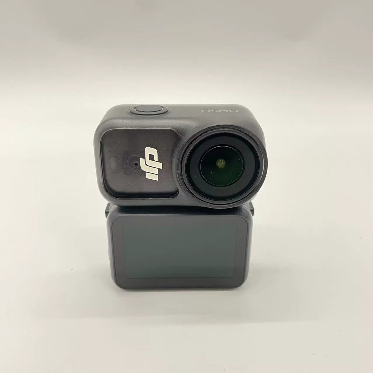 DJI Osmo Nano Standard Combo (128GB) Under DJI Warranty – open box, grade B – photo 1