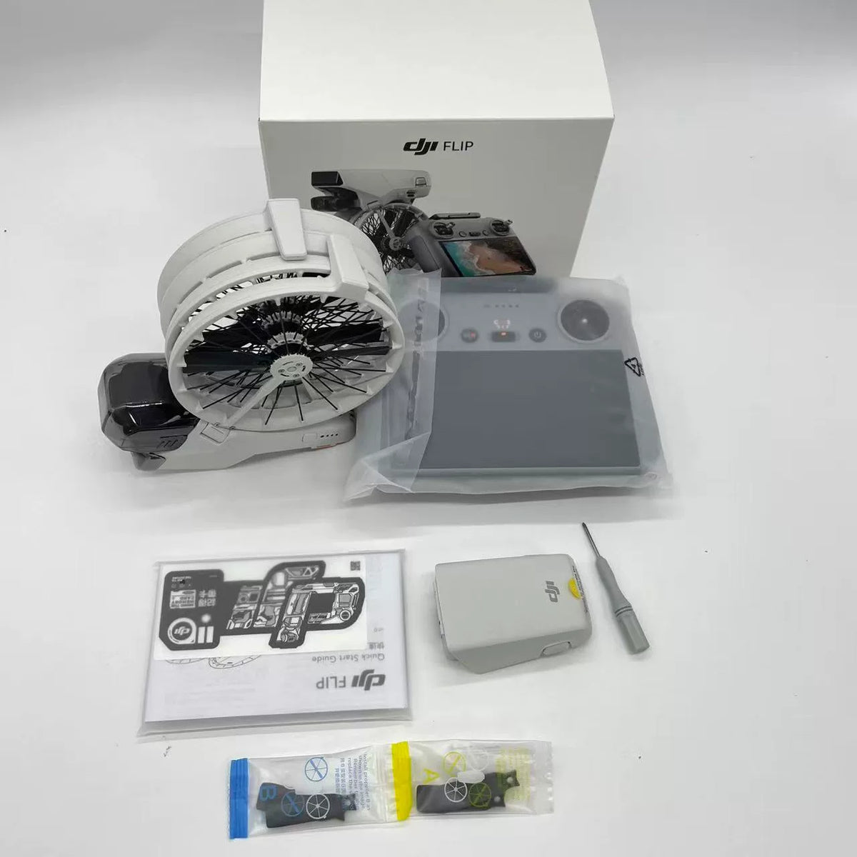 DJI Flip Standard Combo, Under DJI Warranty – open box, grade A – photo 1