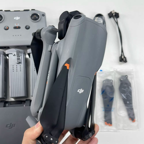 DJI Air 3 Drone 3-Battery Combo – Used – photo 2