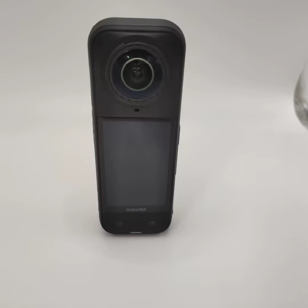 Insta360 X5 - 99 Insta360 X5 image 2