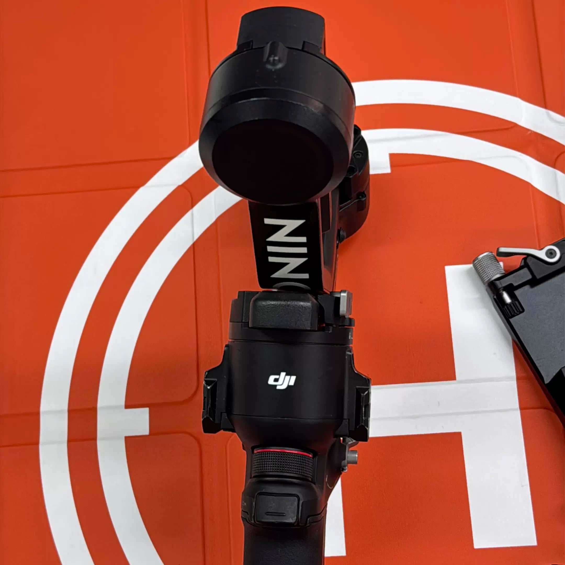 DJI RS 4 Camera Stabilizer Light Signs of Use – Used – photo 5