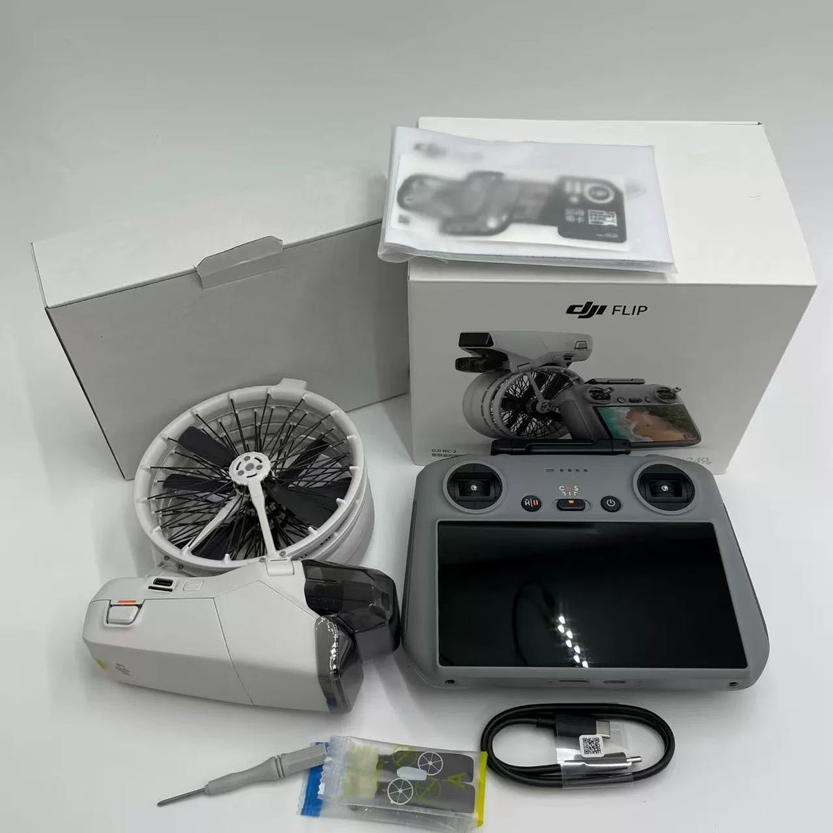 DJI Flip Standard Combo, Under DJI Warranty – open box, grade B – photo 1